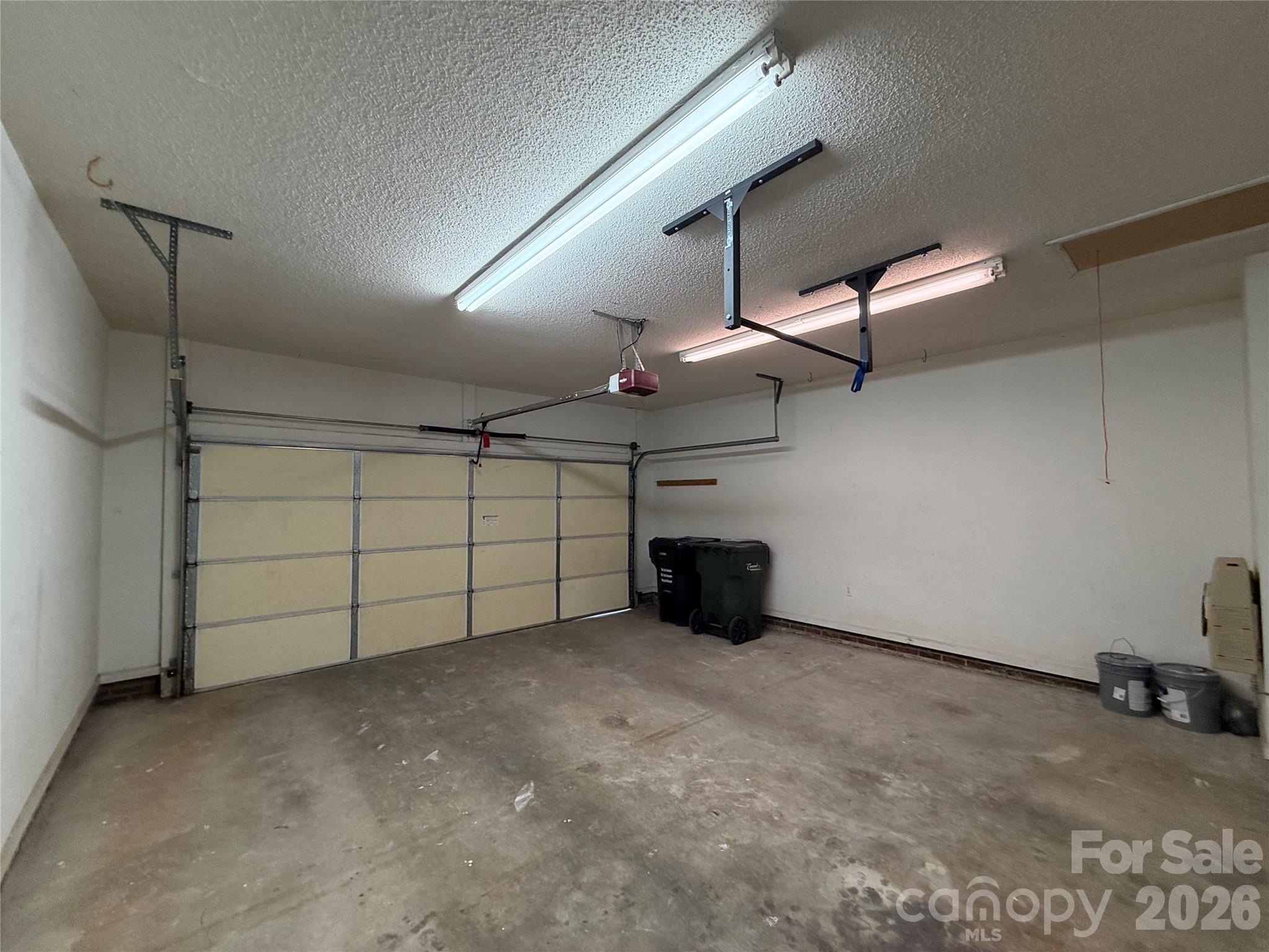 1104 Thoroughbred Place Property Photo 16