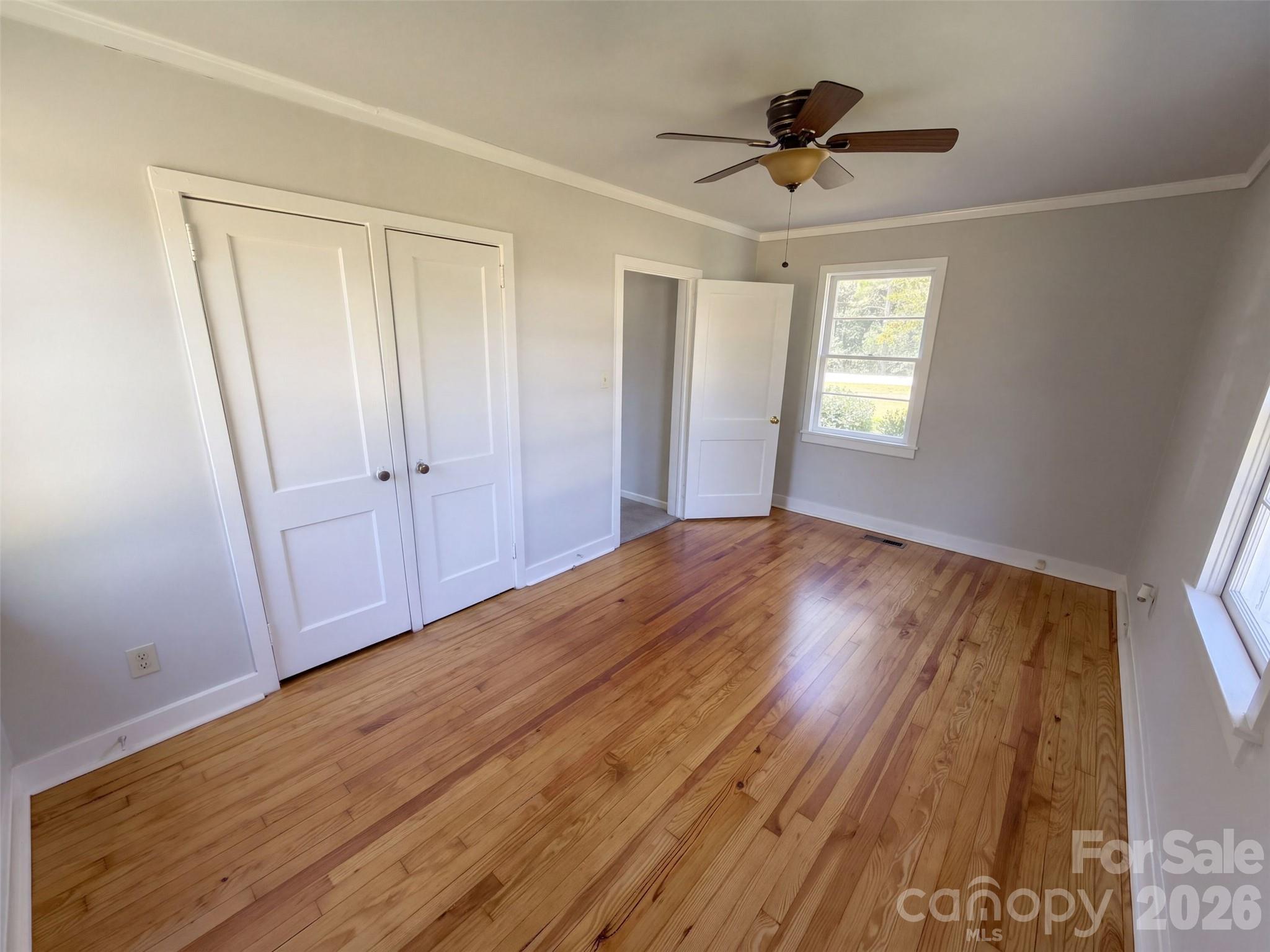 521 Grace Avenue Property Photo 10