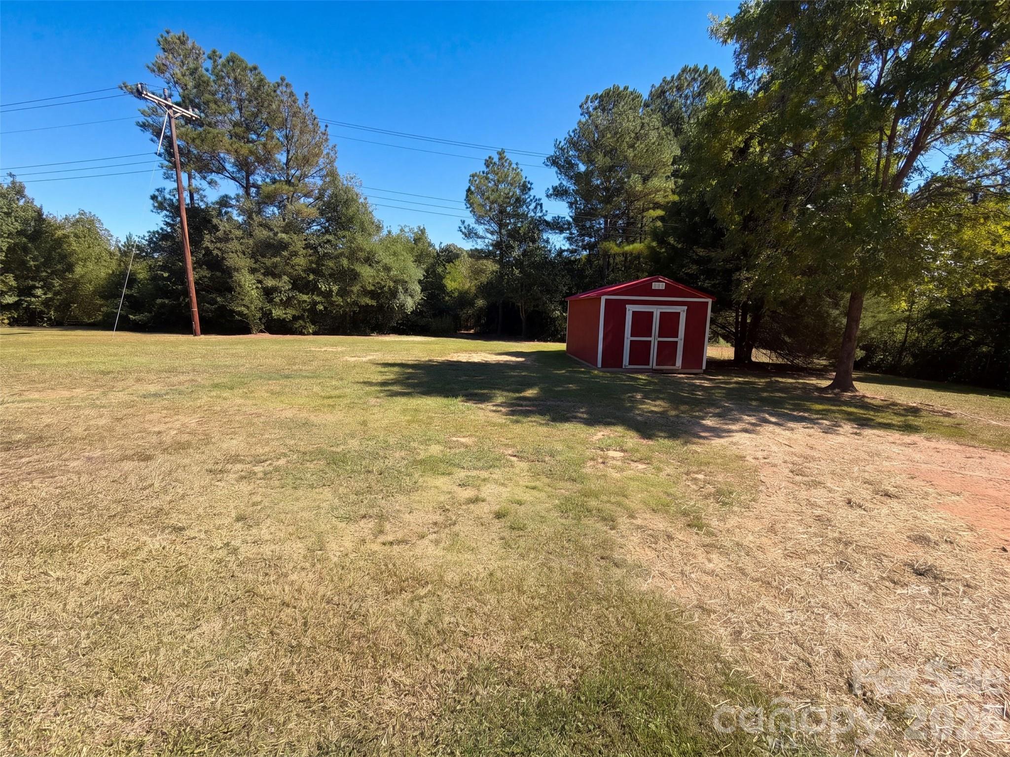 521 Grace Avenue Property Photo 13