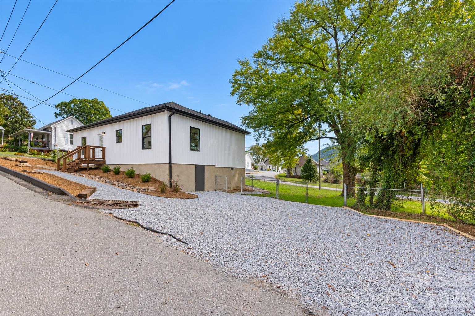 45 Gladden Street Property Photo 39