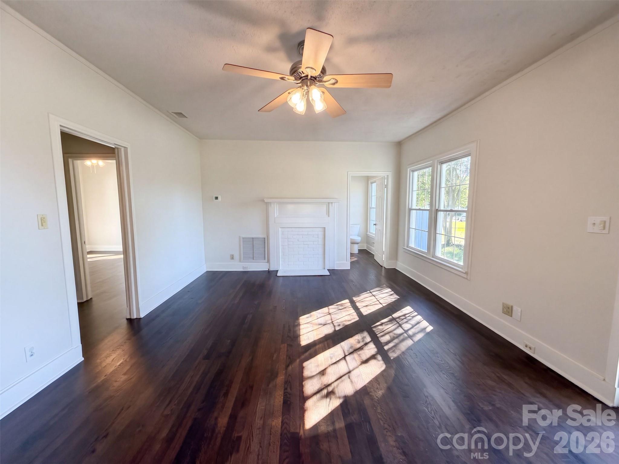 208 Pressly Street Property Photo 3