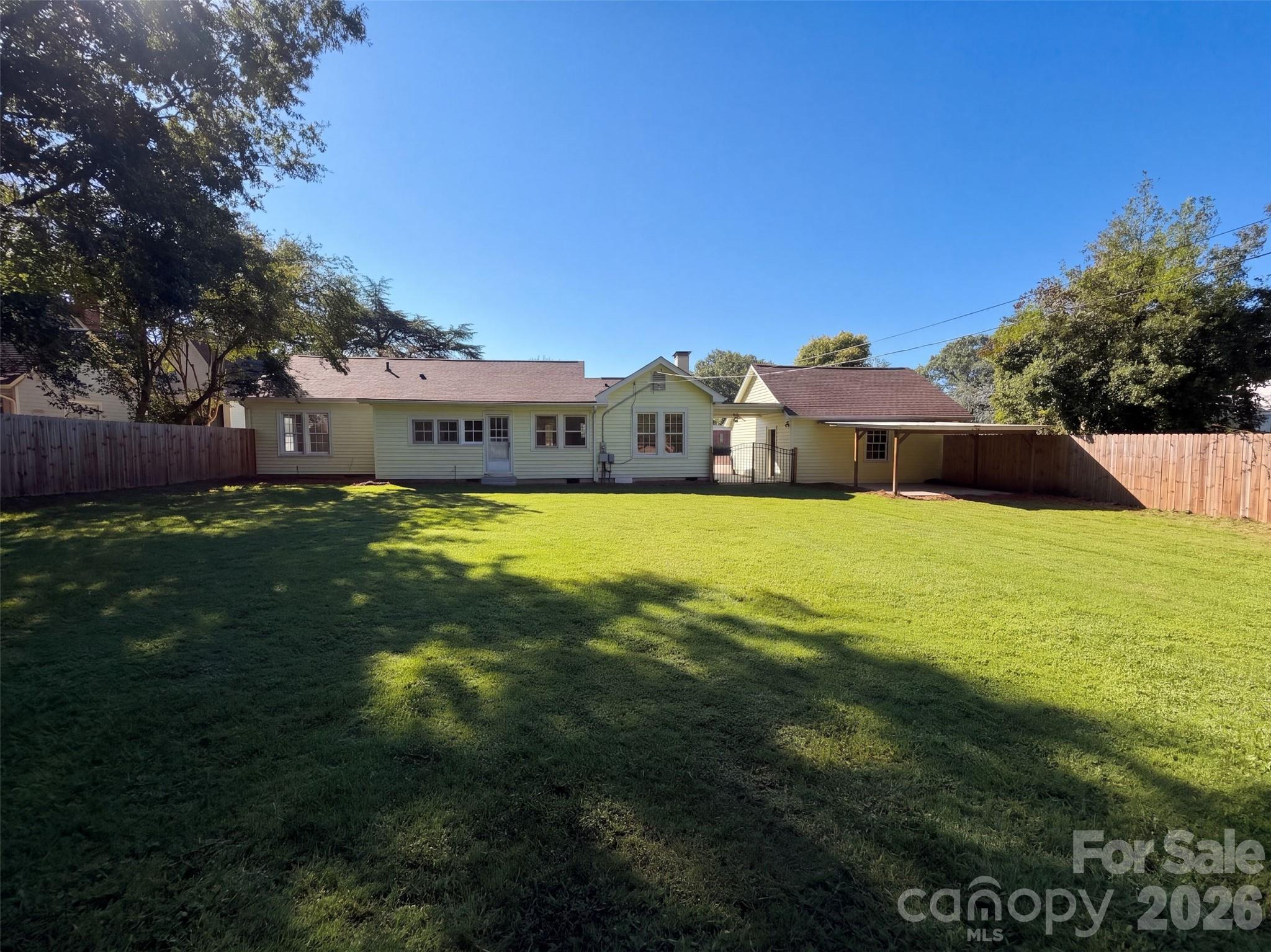 208 Pressly Street Property Photo 5