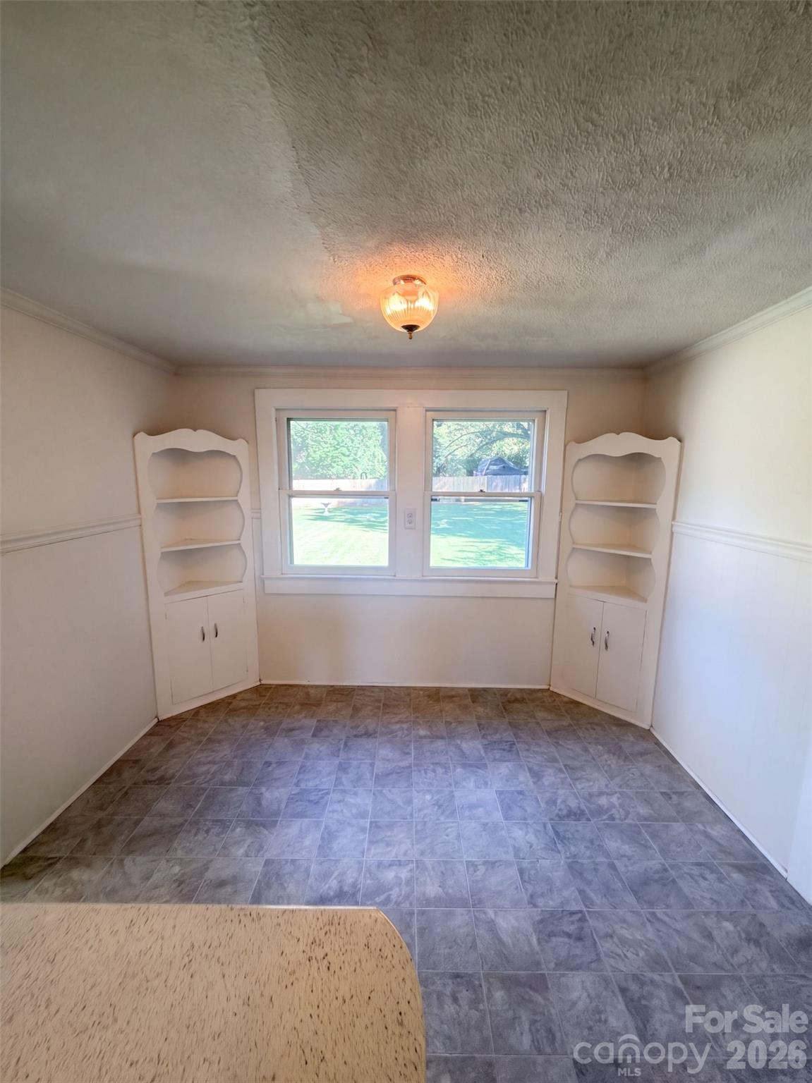 208 Pressly Street Property Photo 11