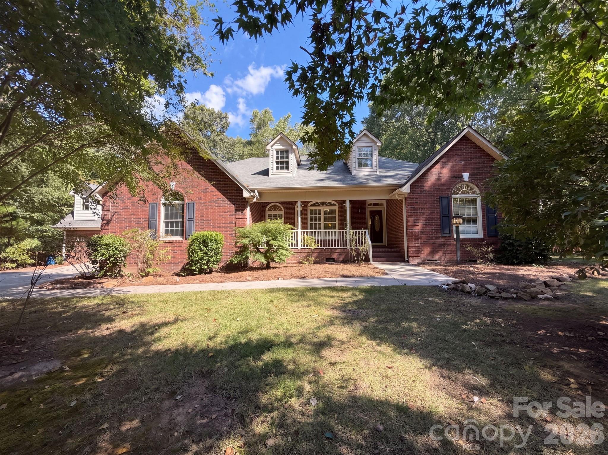 5406 Club View Drive Property Photo 1