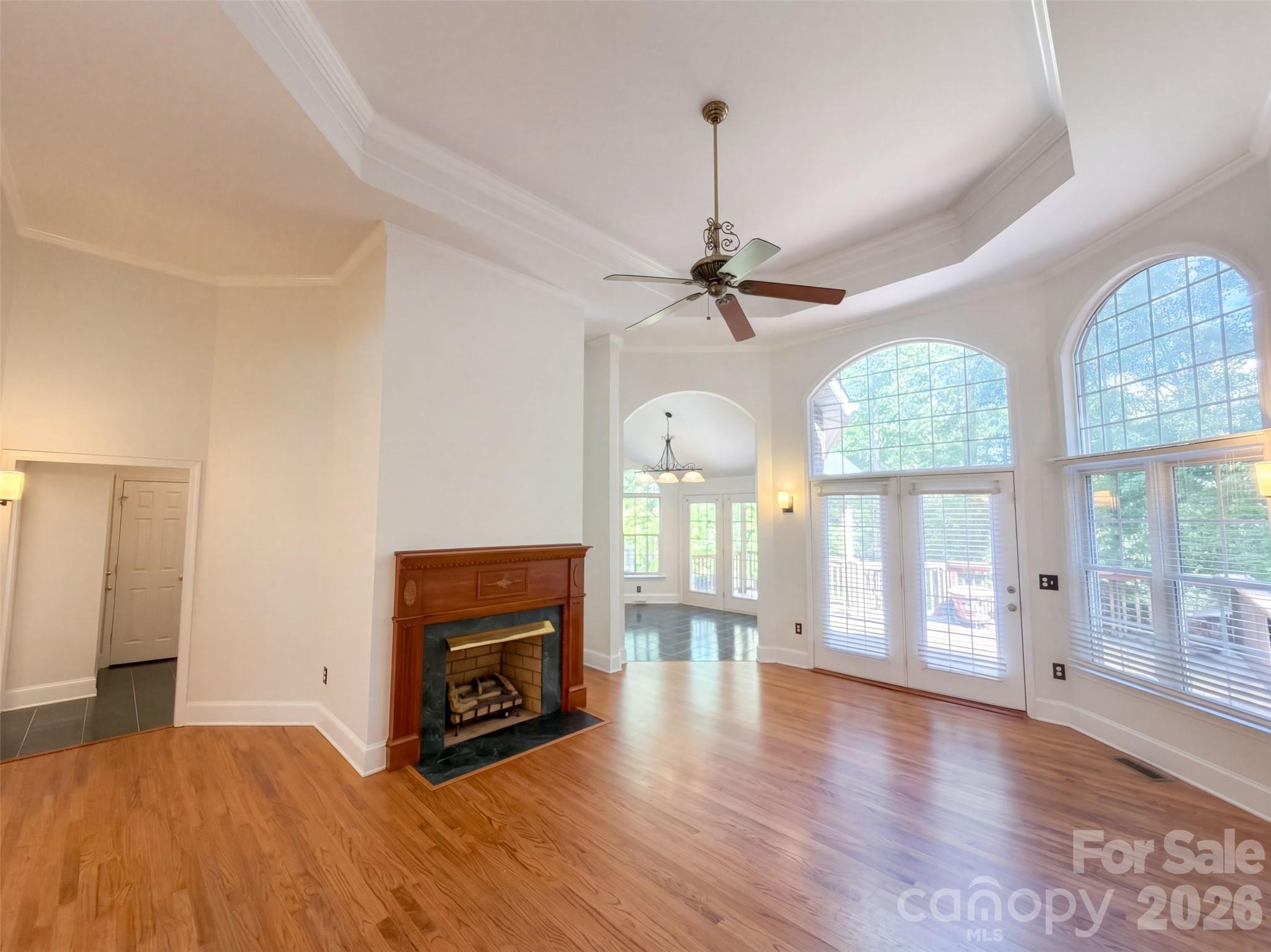 5406 Club View Drive Property Photo 3