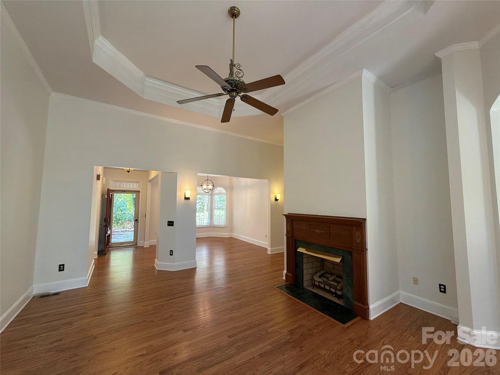 5406 Club View Drive Property Photo 9