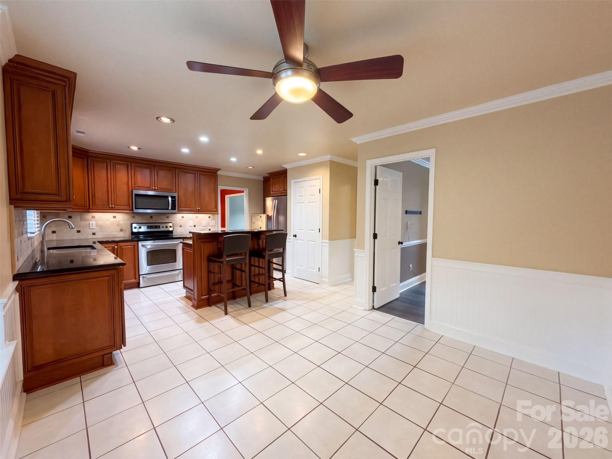 201 Wainsley Place Property Photo 6