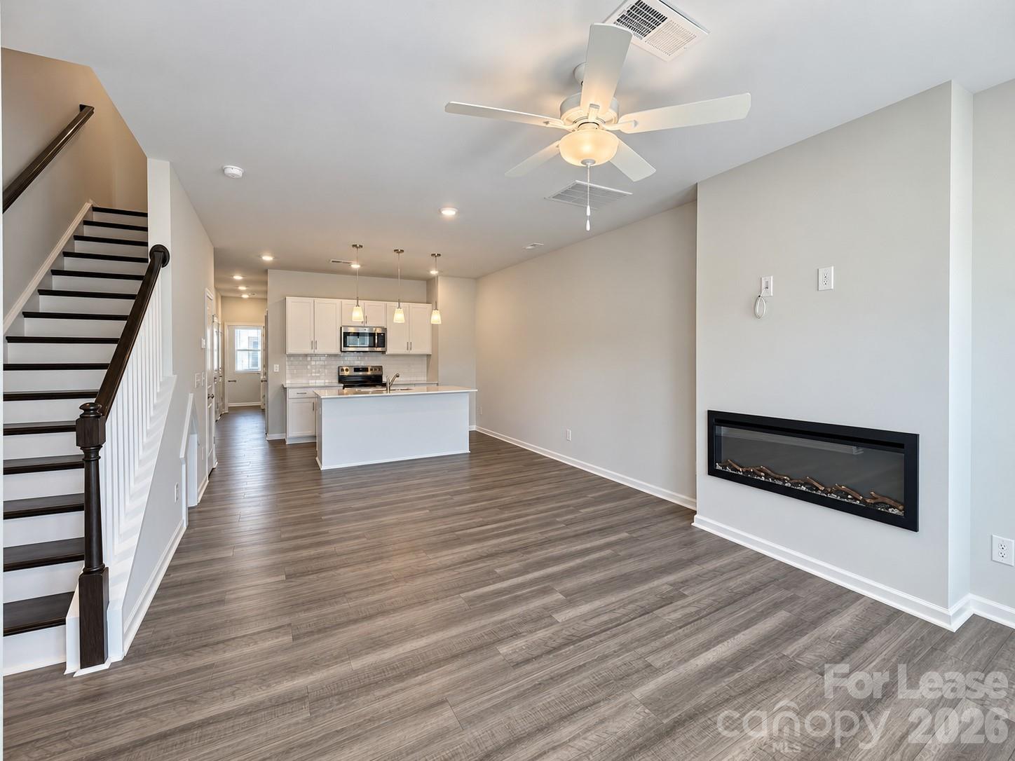 6528 Harlech Street Property Photo 2