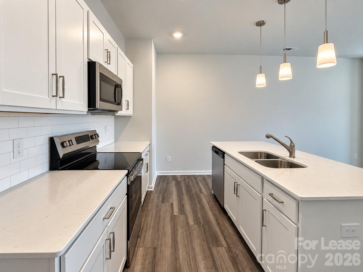6528 Harlech Street Property Photo 3