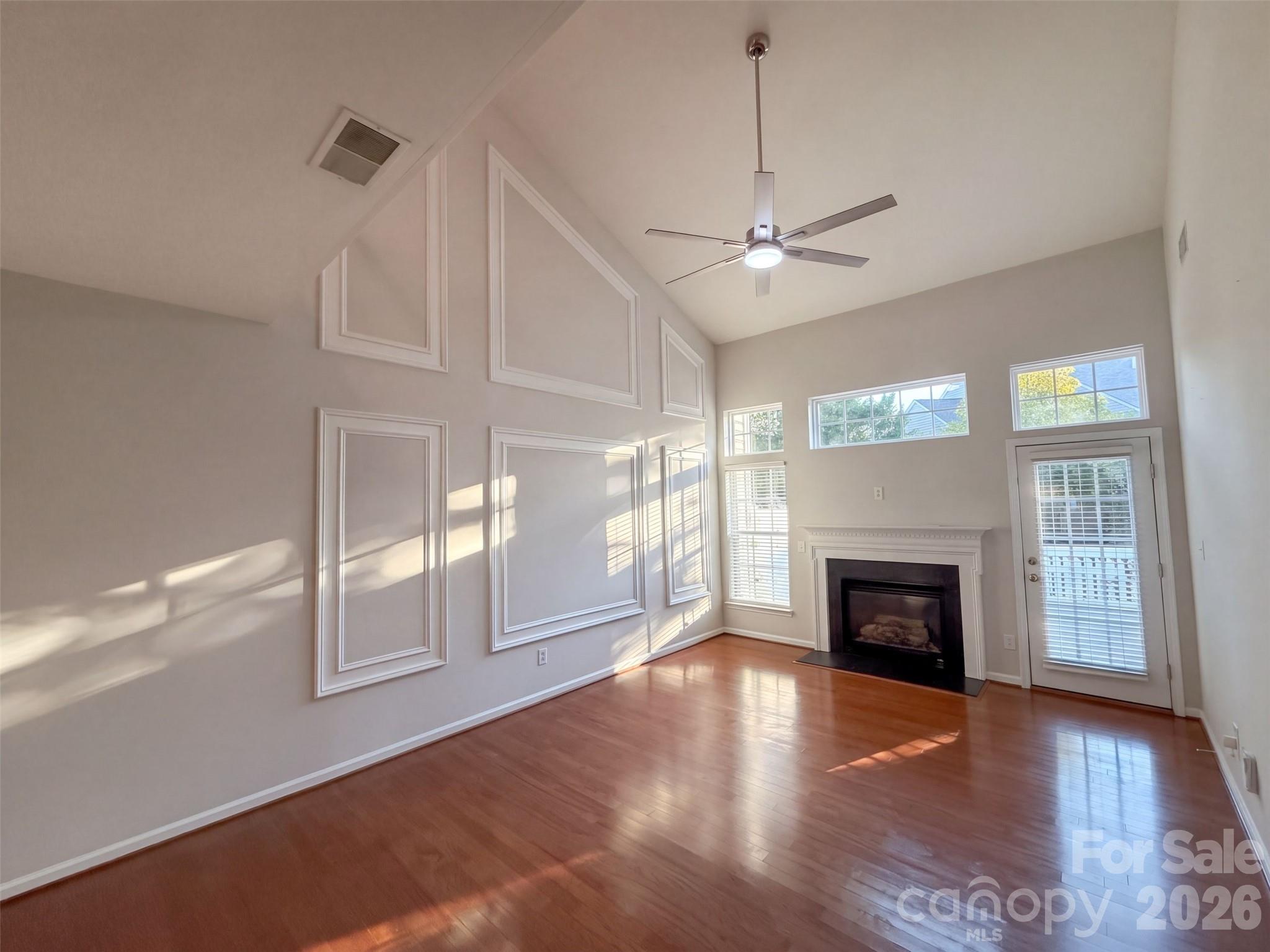 9429 Shumacher Avenue Property Photo 3