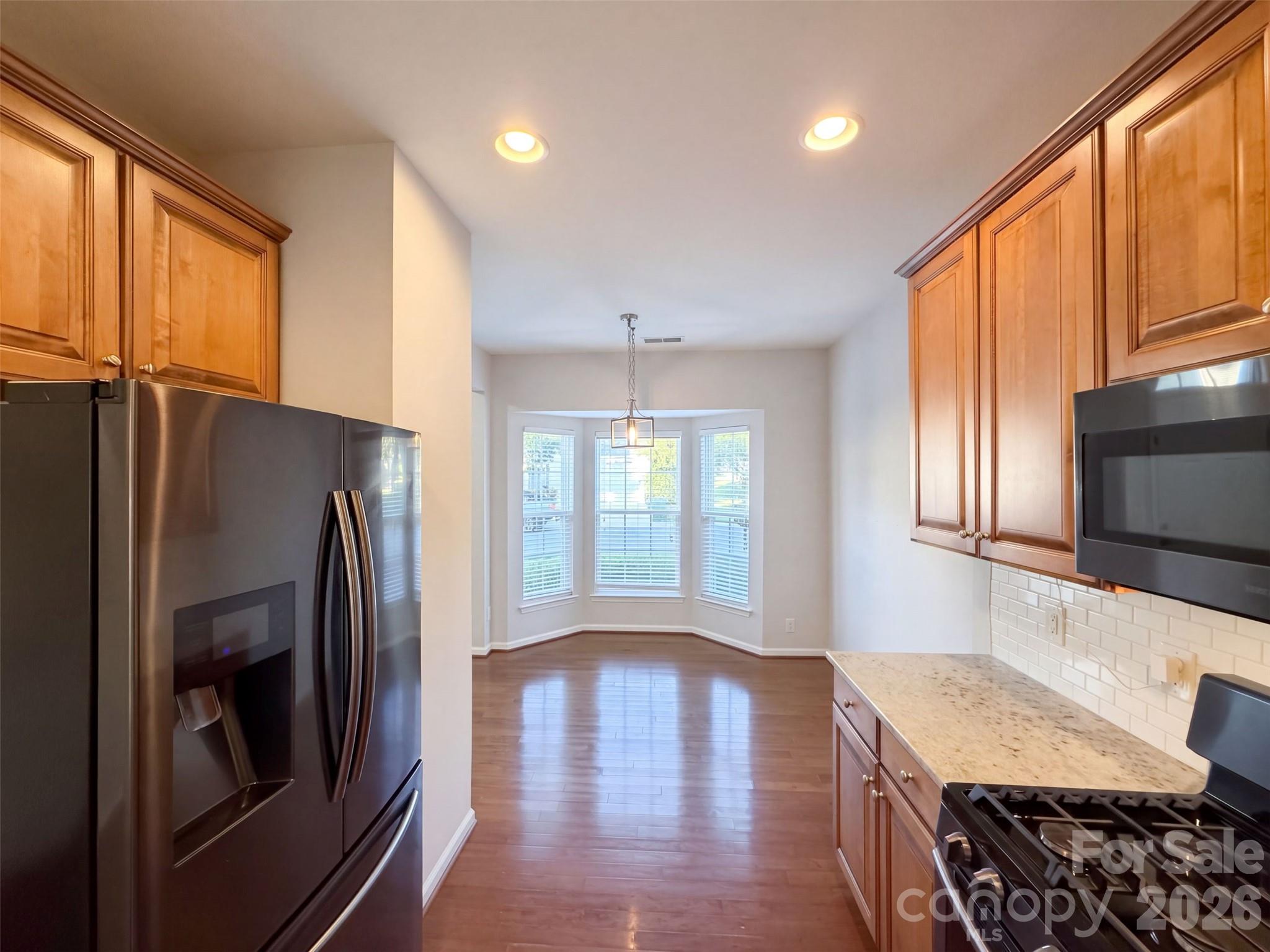 9429 Shumacher Avenue Property Photo 6