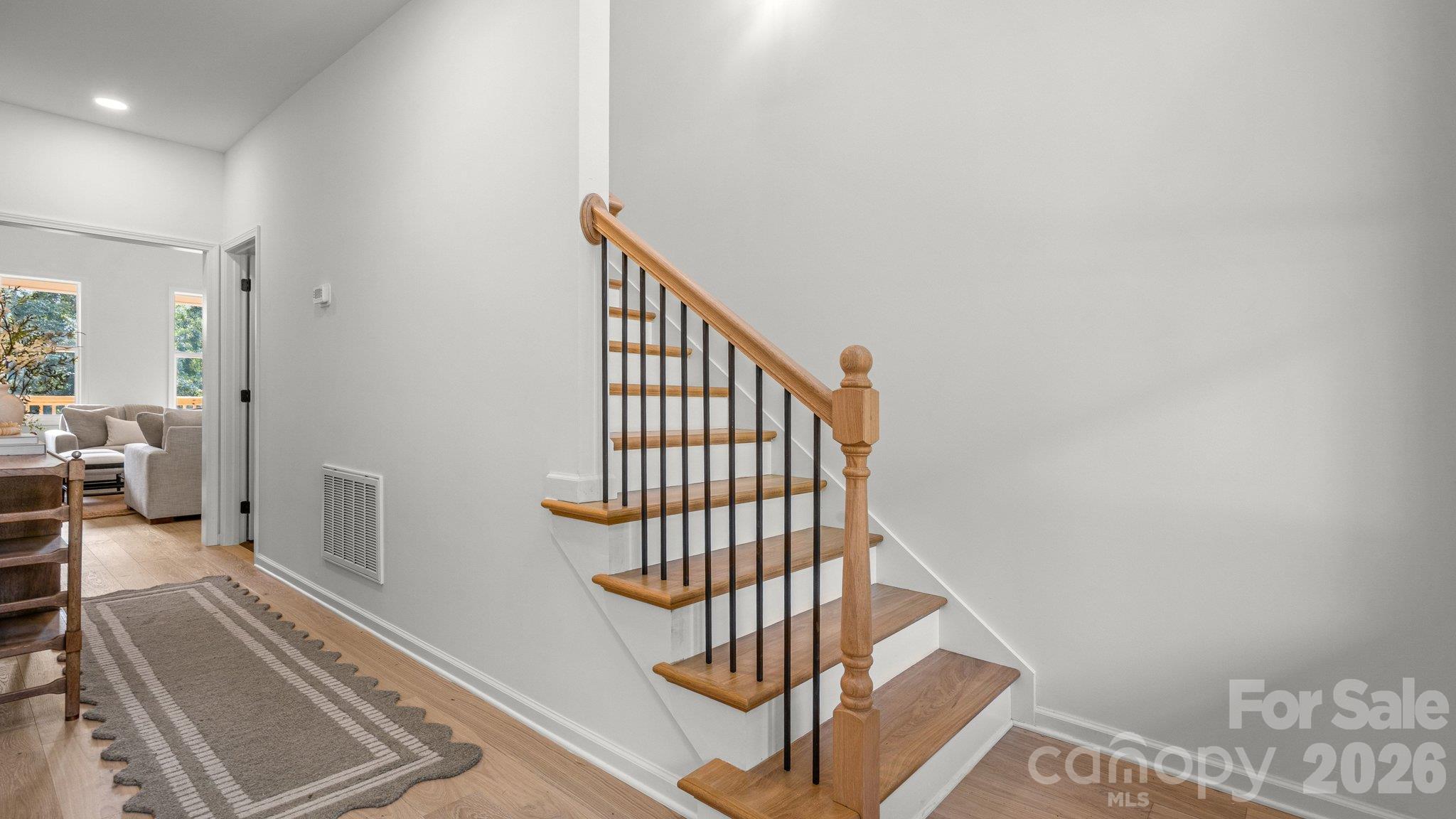 3800 Erskine Woods Drive Property Photo 9