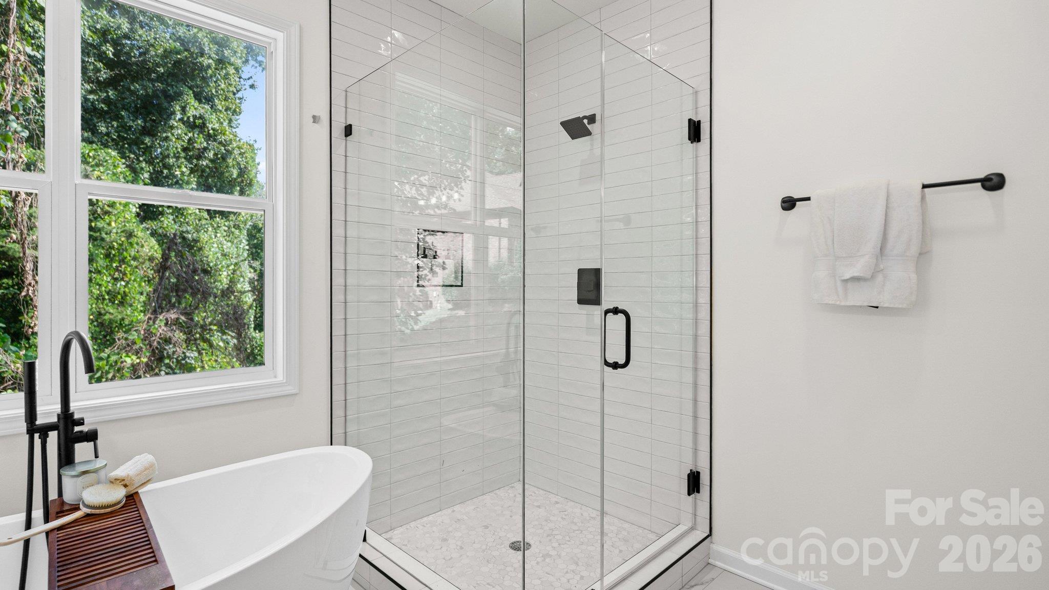 3800 Erskine Woods Drive Property Photo 13