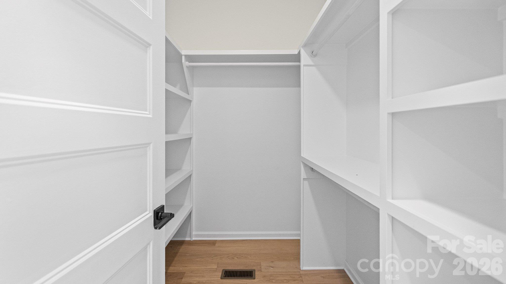 3800 Erskine Woods Drive Property Photo 14