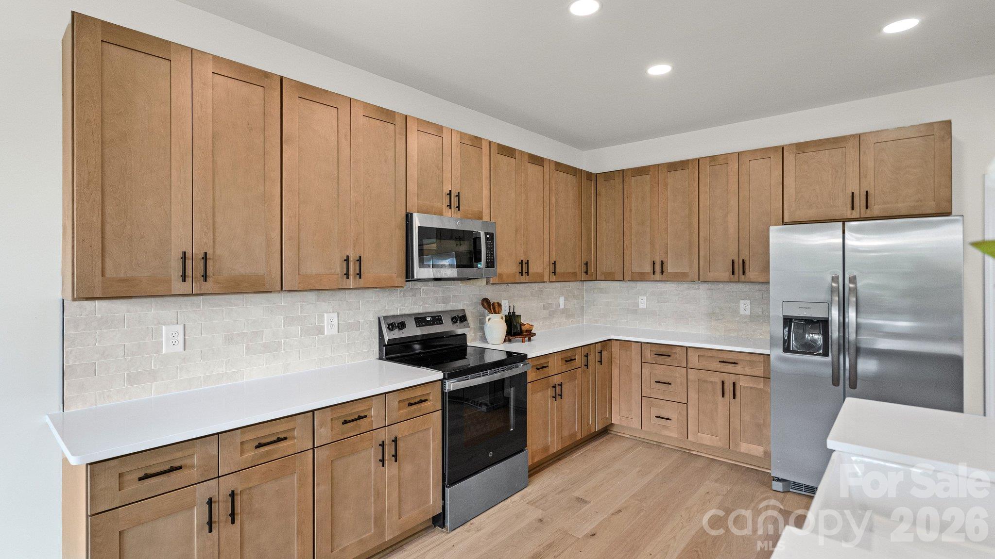 3800 Erskine Woods Drive Property Photo 28