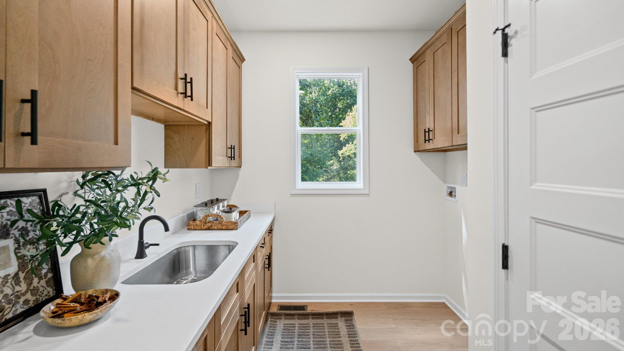 3800 Erskine Woods Drive Property Photo 33