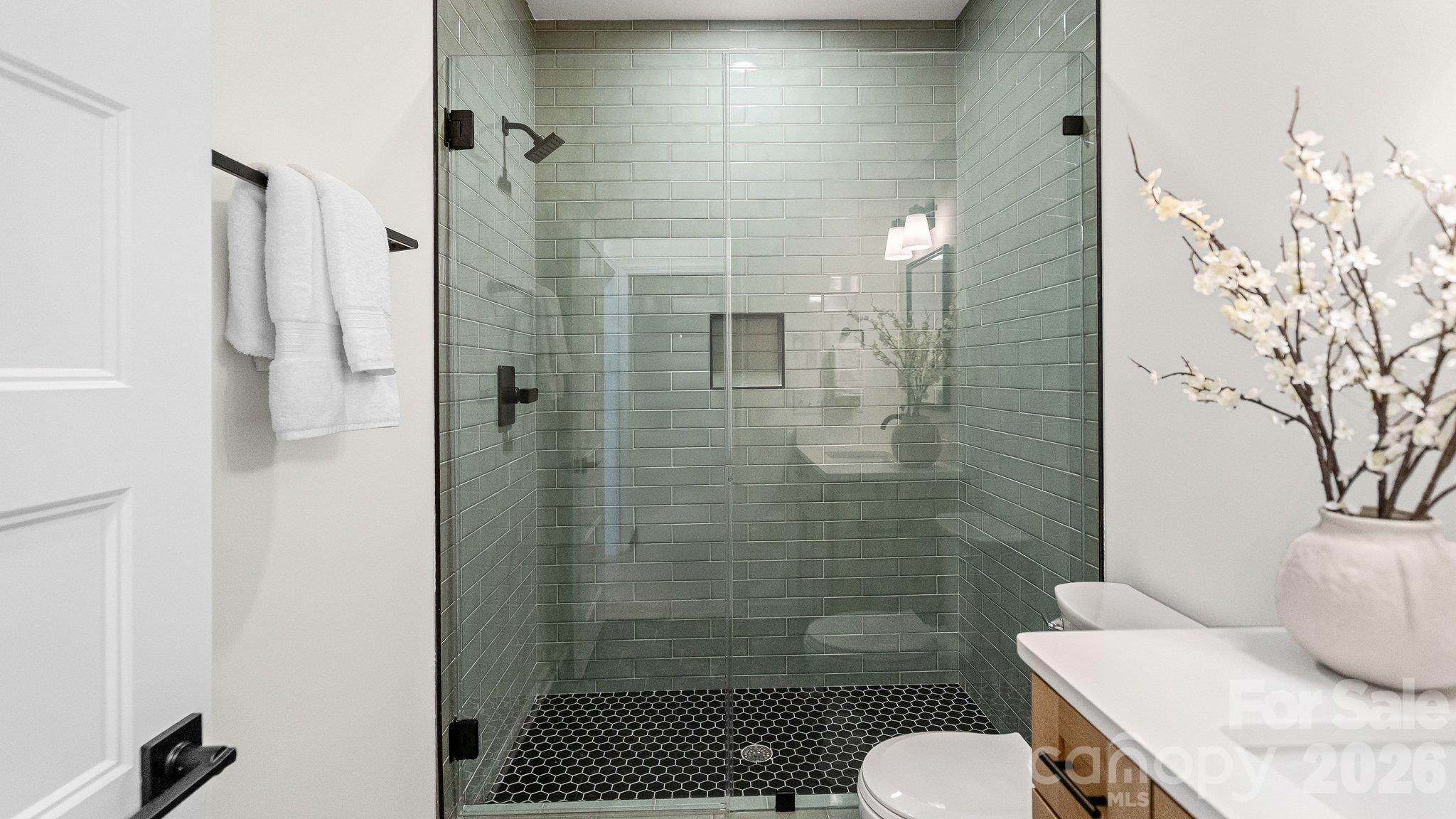 3800 Erskine Woods Drive Property Photo 41