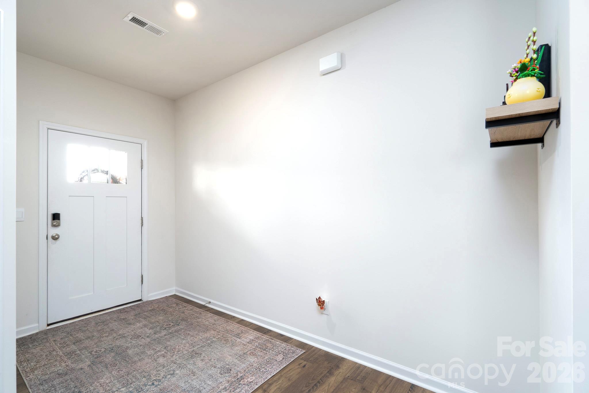 121 Giant Oak Avenue Property Photo 6