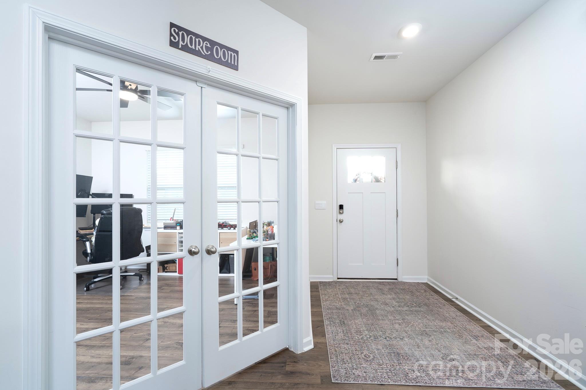 121 Giant Oak Avenue Property Photo 7