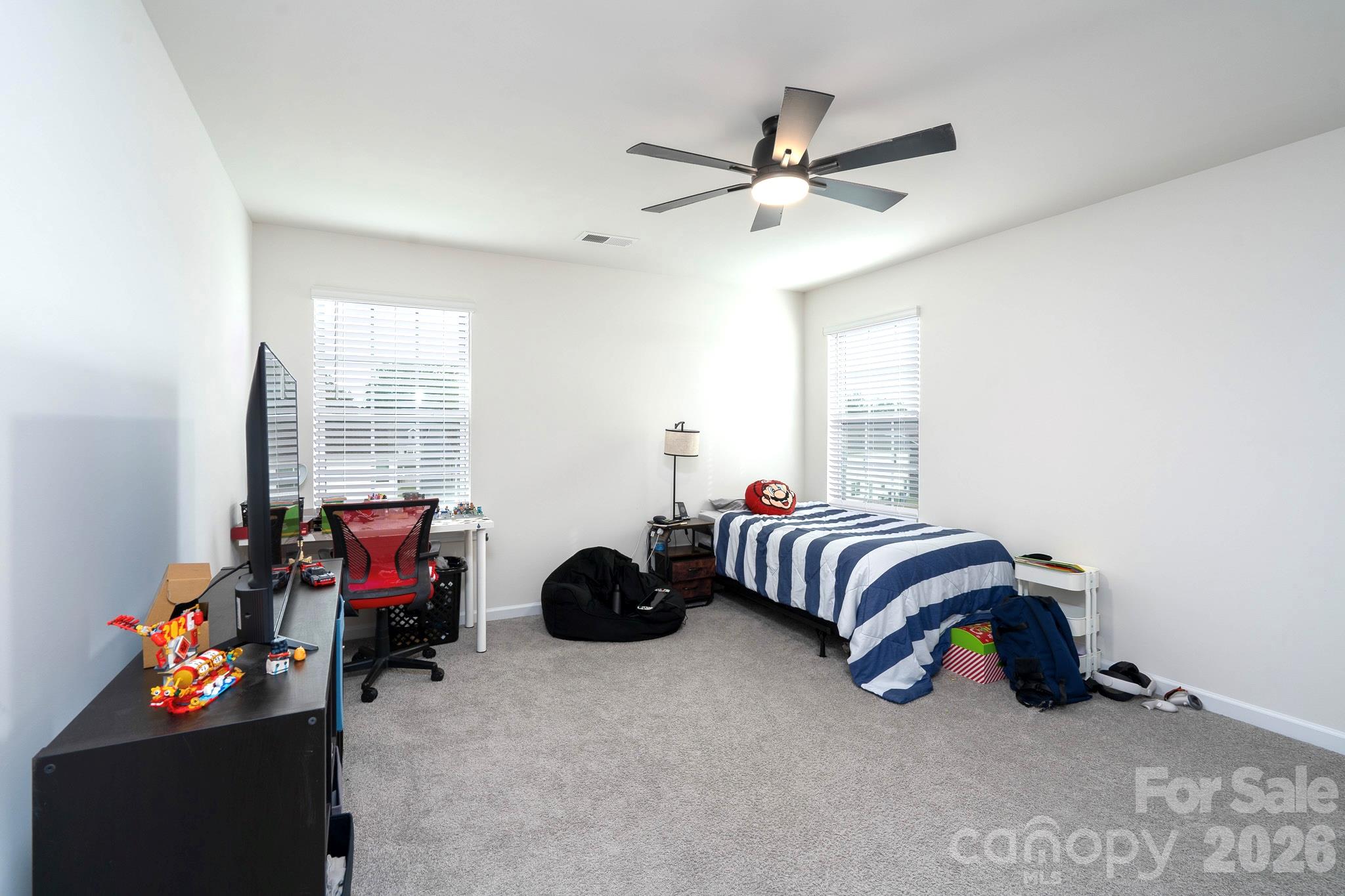 121 Giant Oak Avenue Property Photo 22
