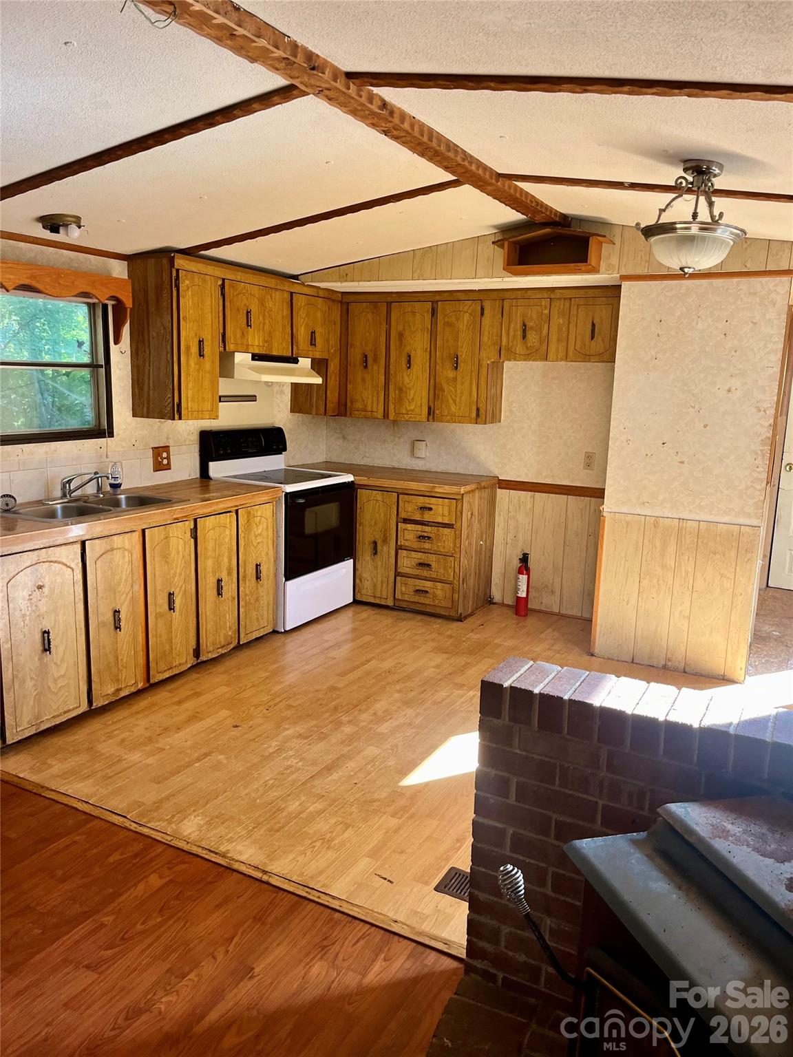 3220 Balkan Drive Property Photo 6