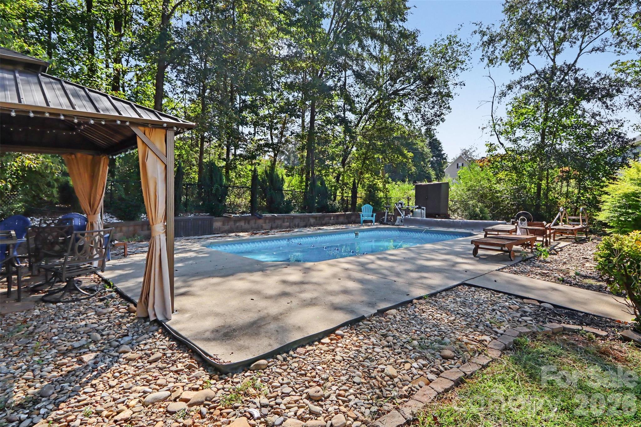 1233 Waterford Road Property Photo 5