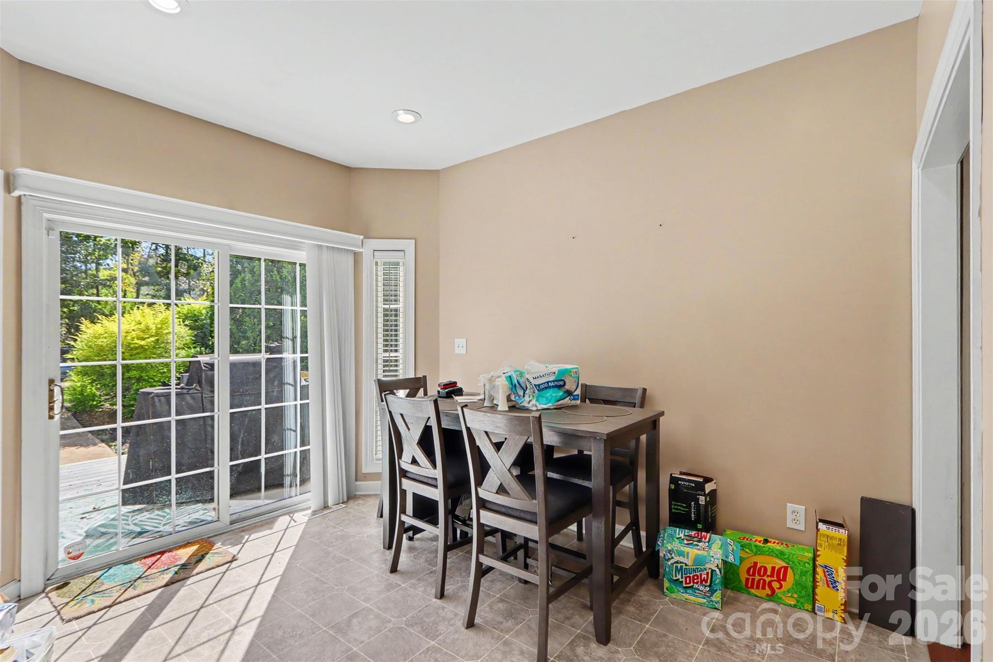 1233 Waterford Road Property Photo 14