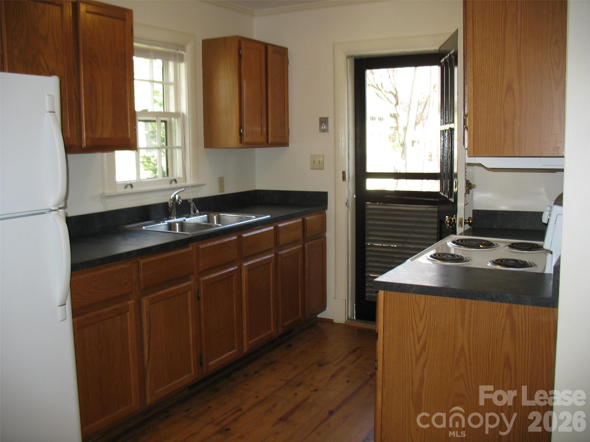 3043 Park Road Property Photo 5
