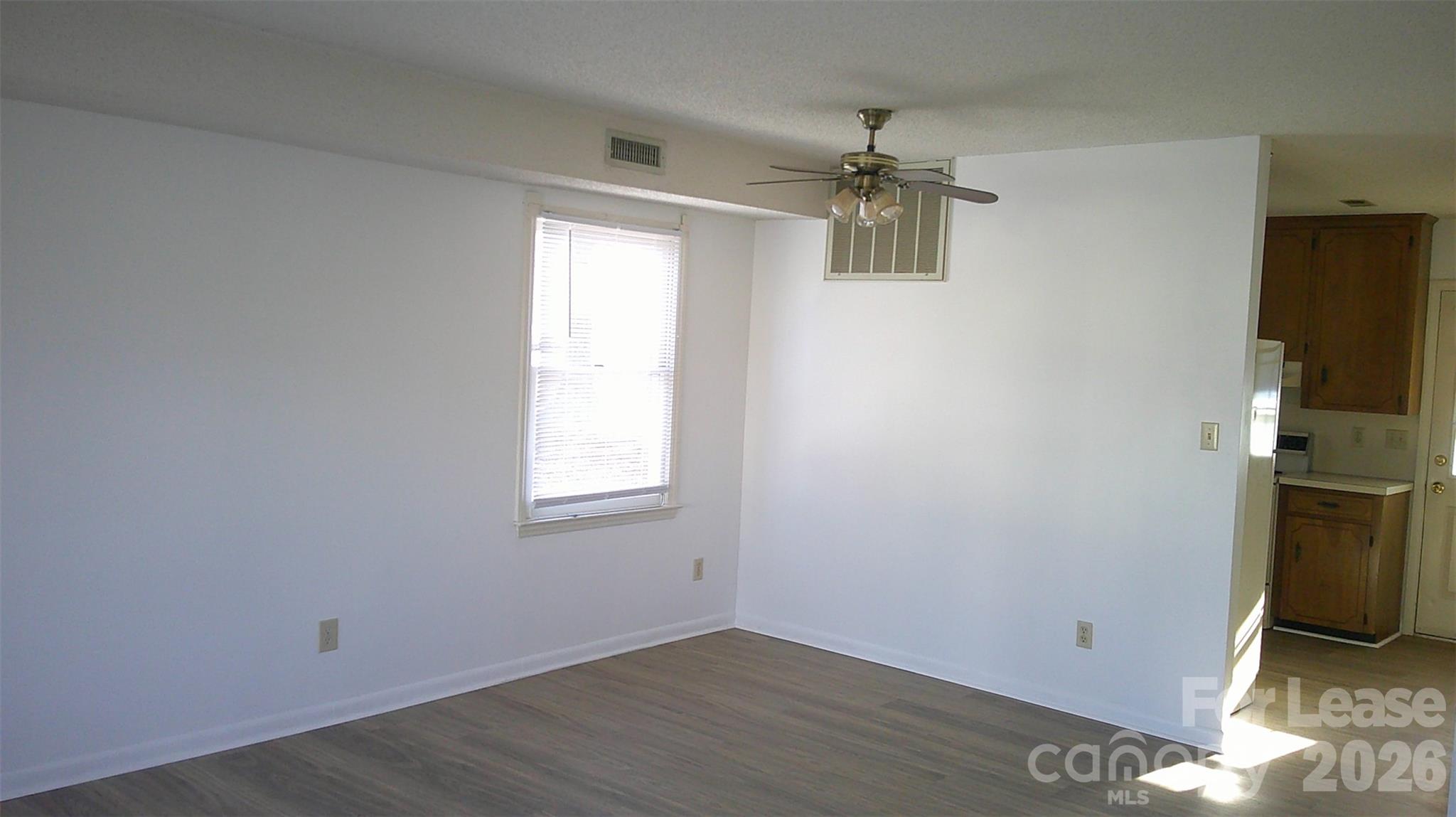 114 5th Avenue B Property Photo 3