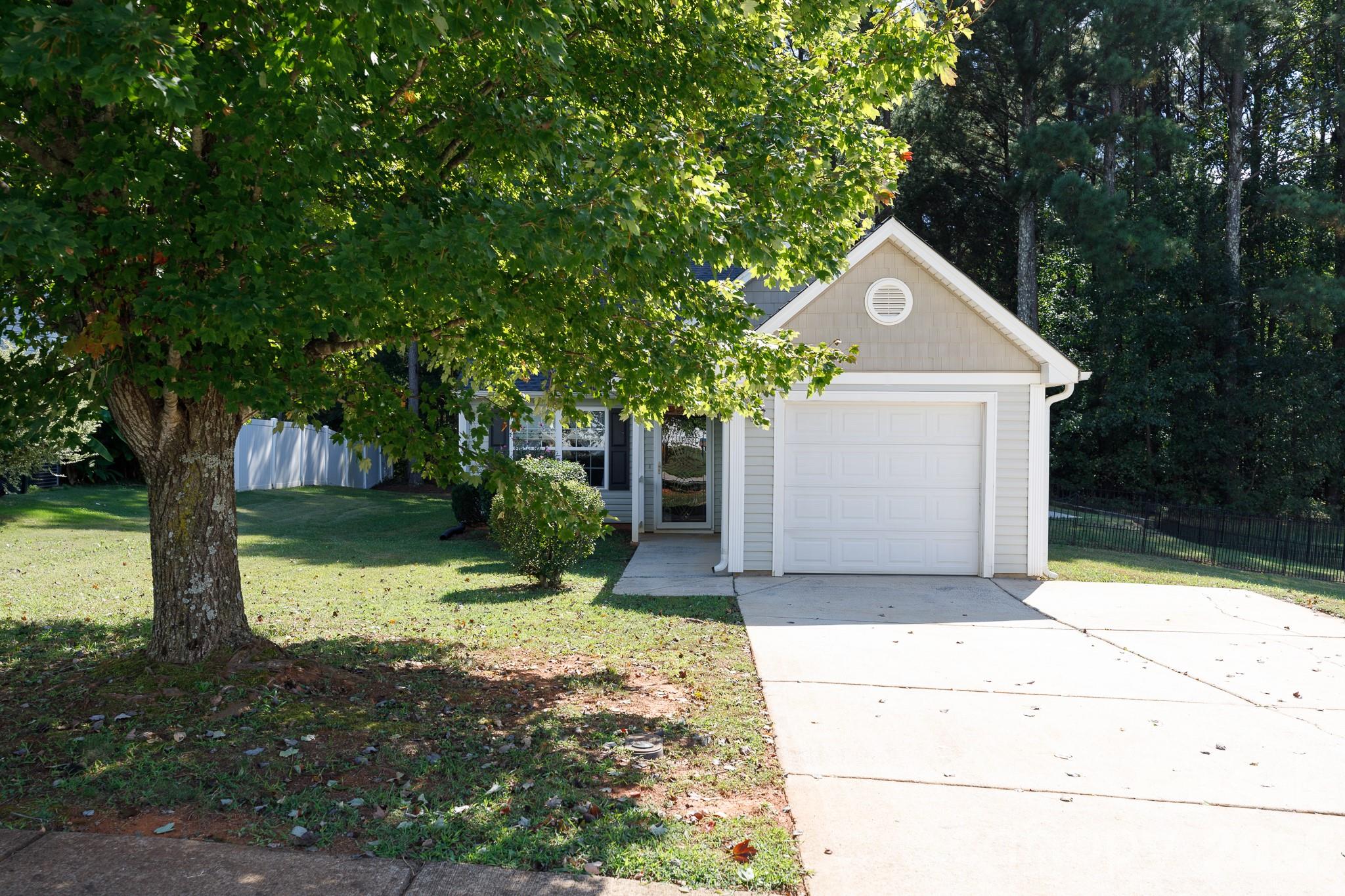229 Chicago Lane Property Photo 32