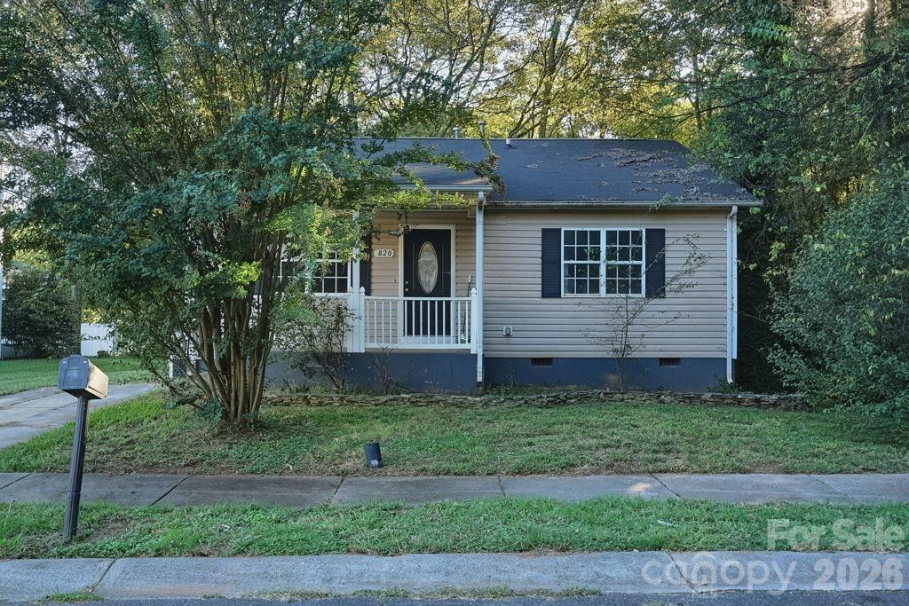 820 Blackwelder Drive Property Photo 1