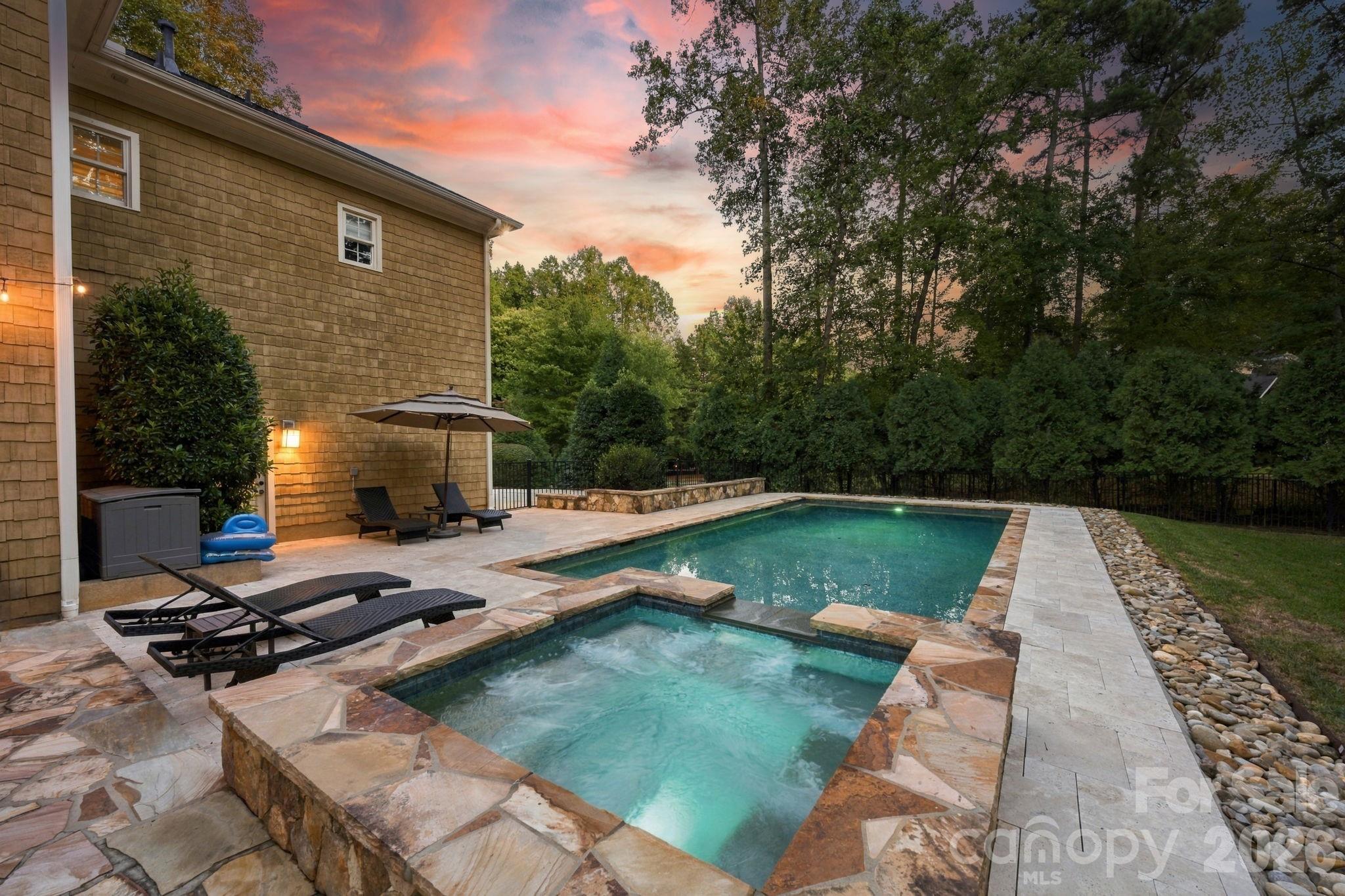 125 Dedham Loop Property Photo 2