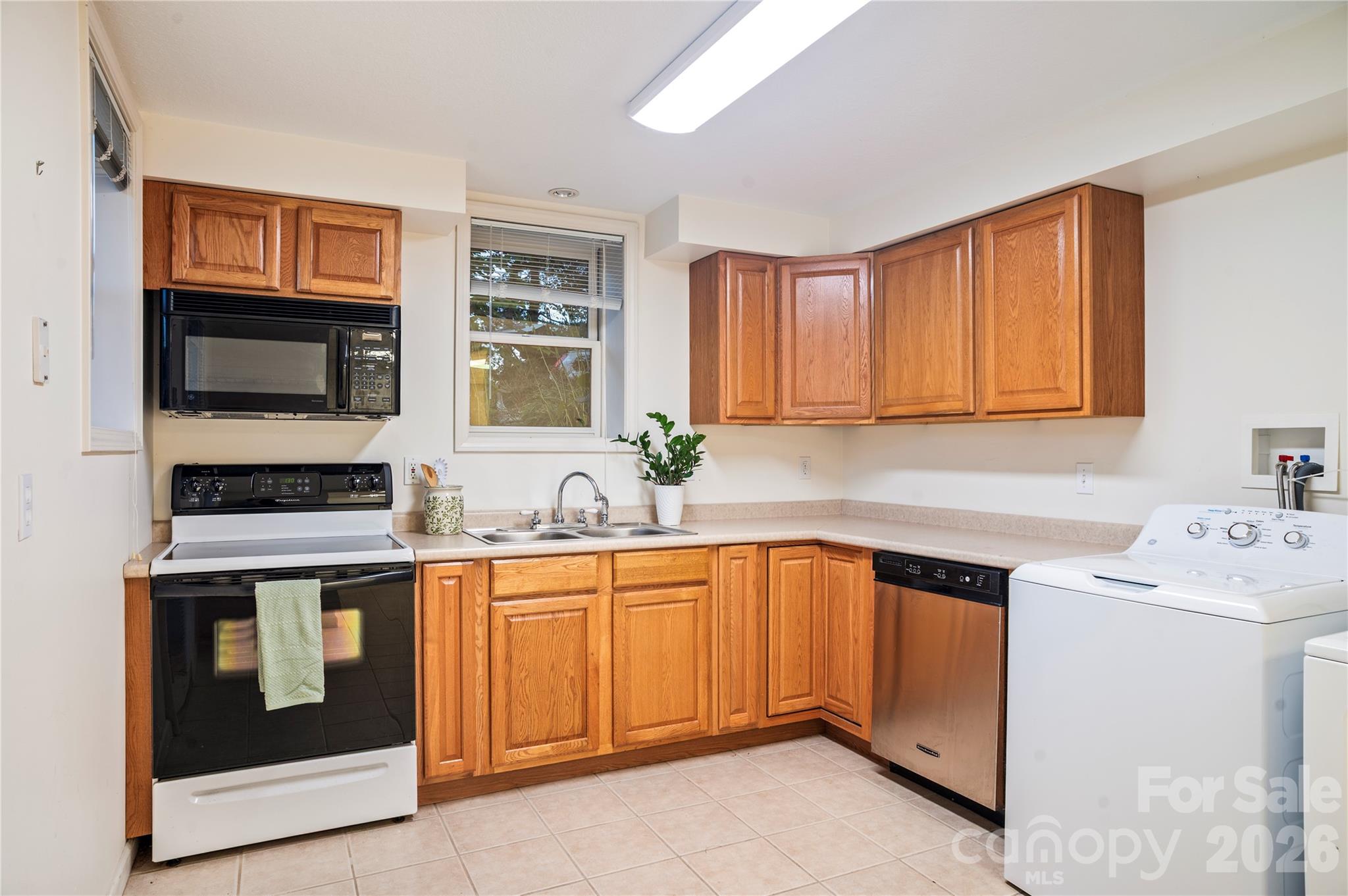 9 Fullam Drive Property Photo 37