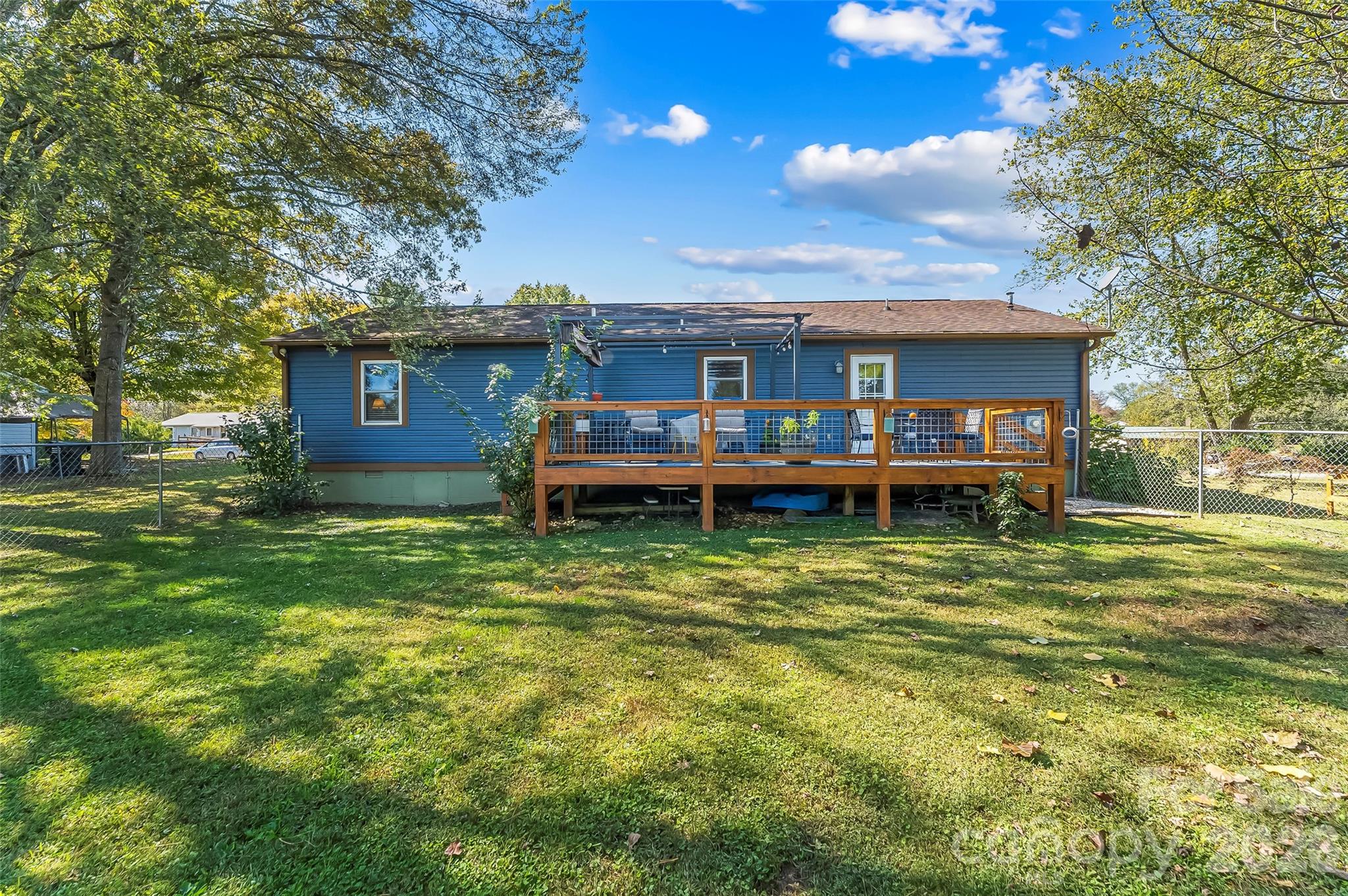 23 E Silverleaf Drive Property Photo 22