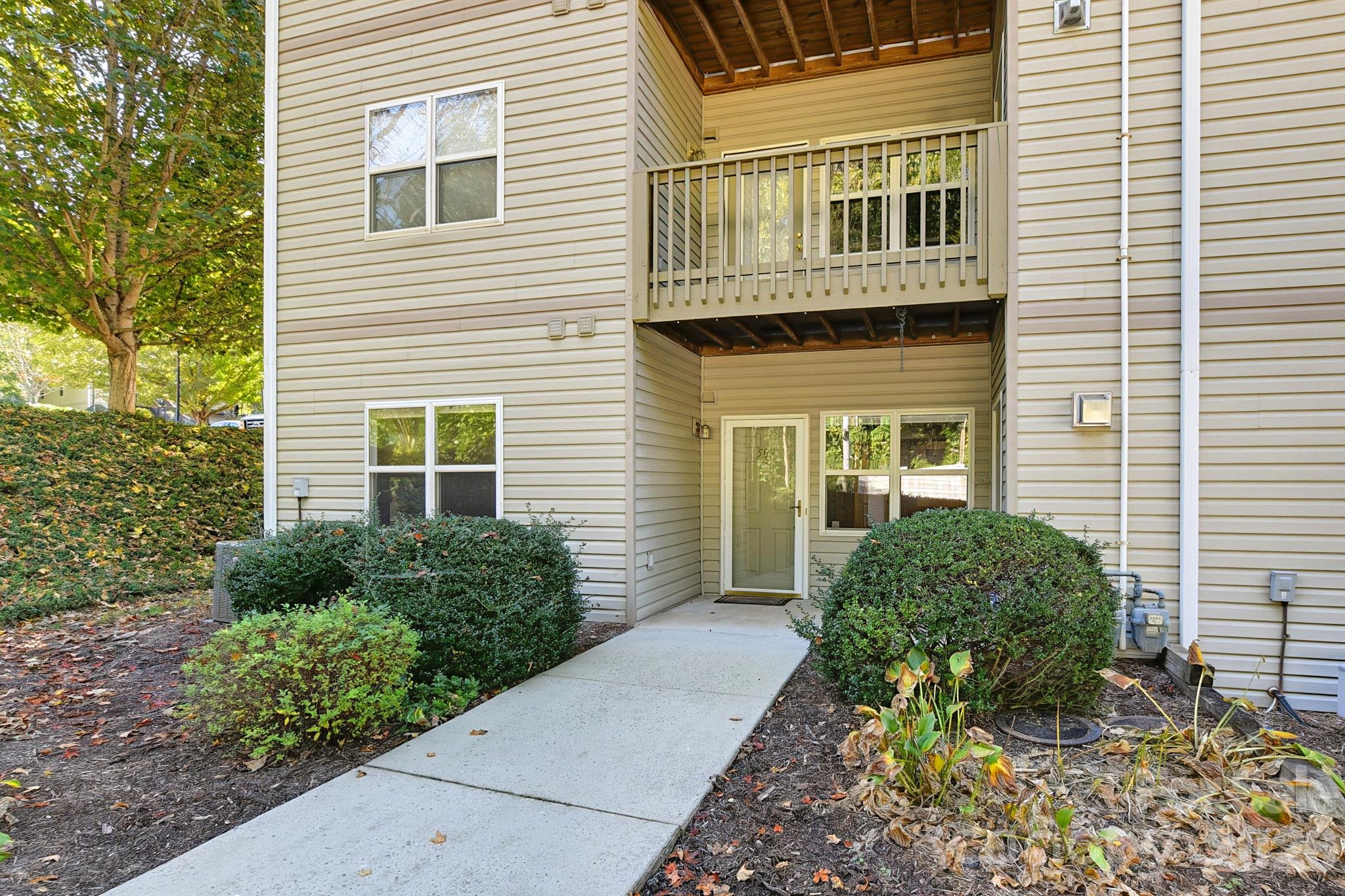505 Carlyle Way Property Photo 1
