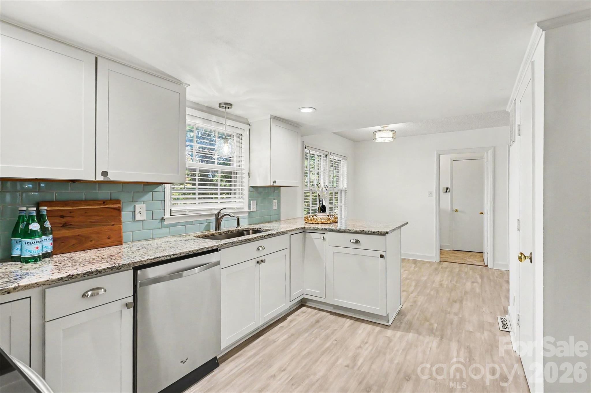 833 Archdale Drive Property Photo 16