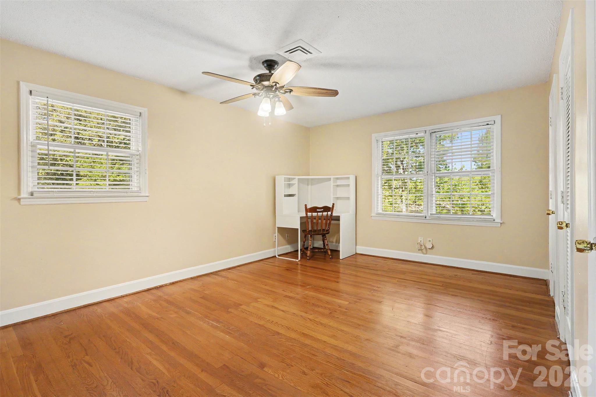 833 Archdale Drive Property Photo 24