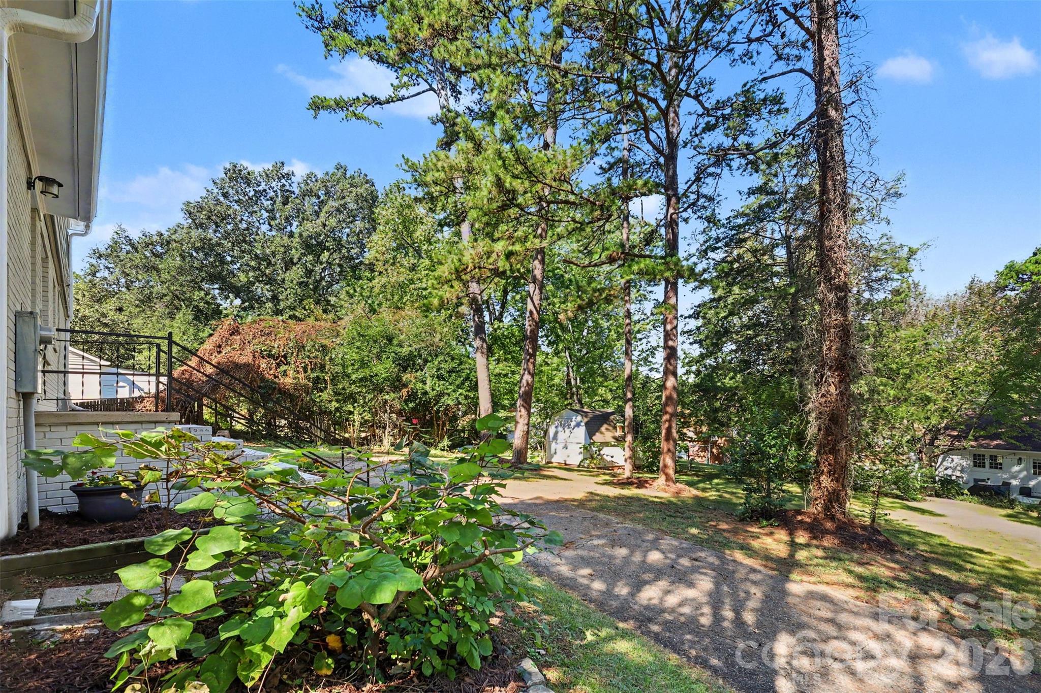 833 Archdale Drive Property Photo 33