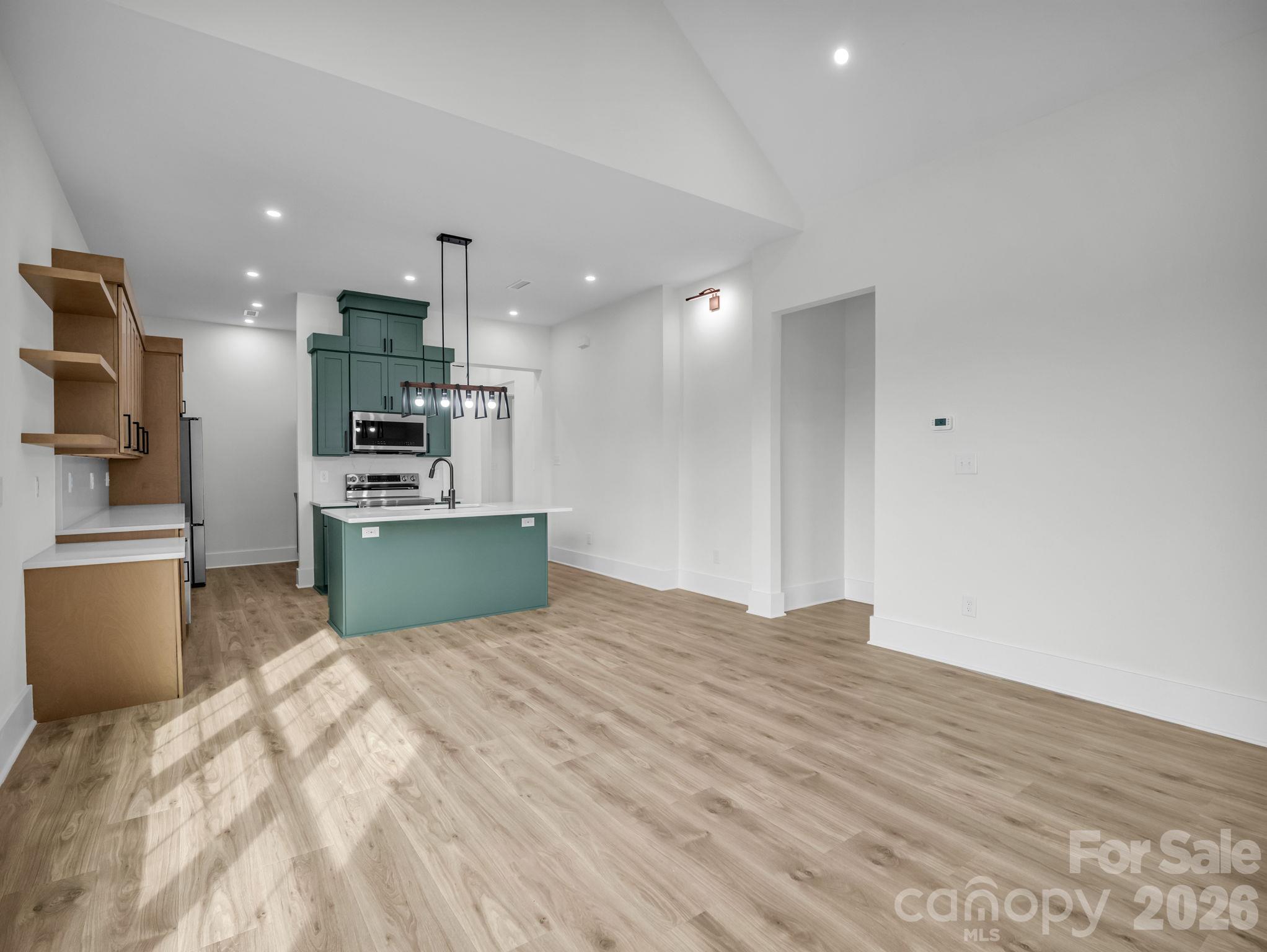 170 N Mitchell Street Property Photo 11