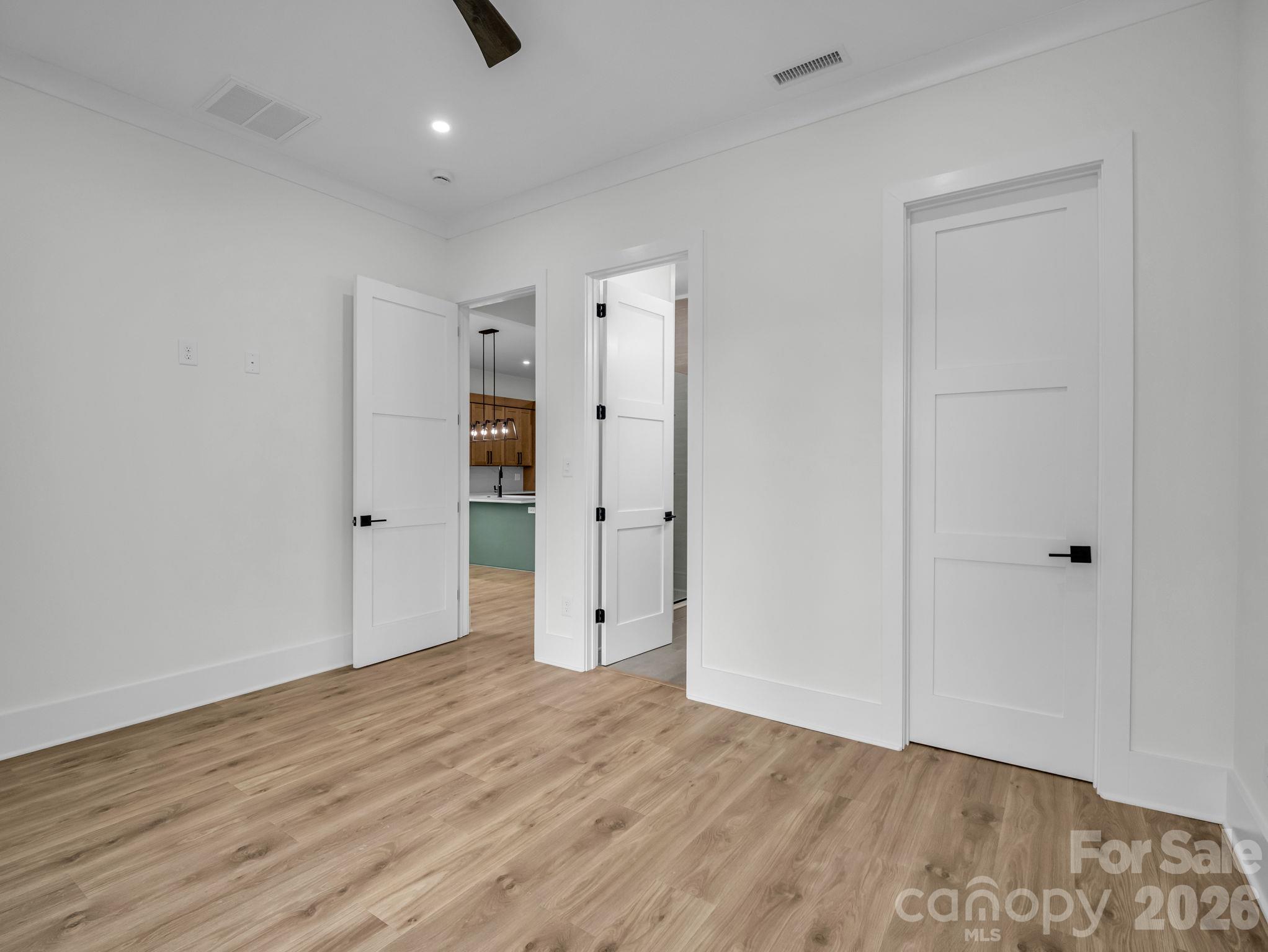 170 N Mitchell Street Property Photo 15