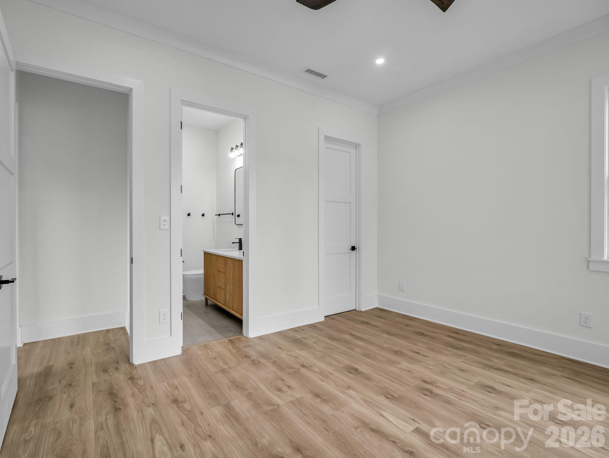 170 N Mitchell Street Property Photo 17