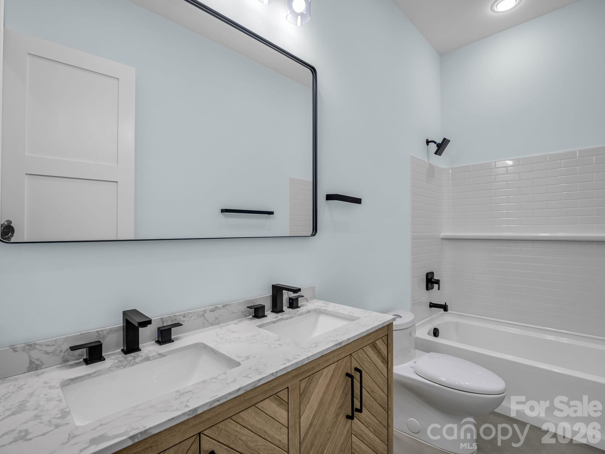170 N Mitchell Street Property Photo 23