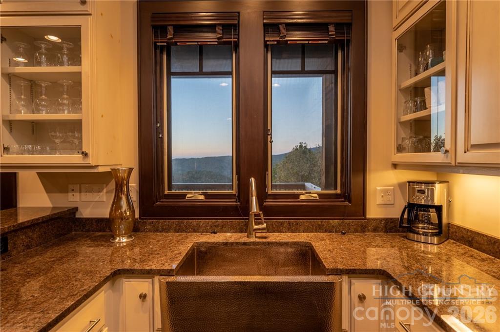 355 Ridge Haven Parkway 23a Property Photo 9