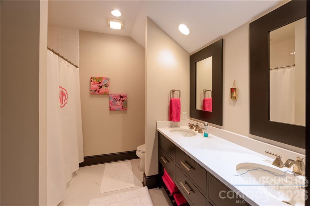355 Ridge Haven Parkway 23a Property Photo 25