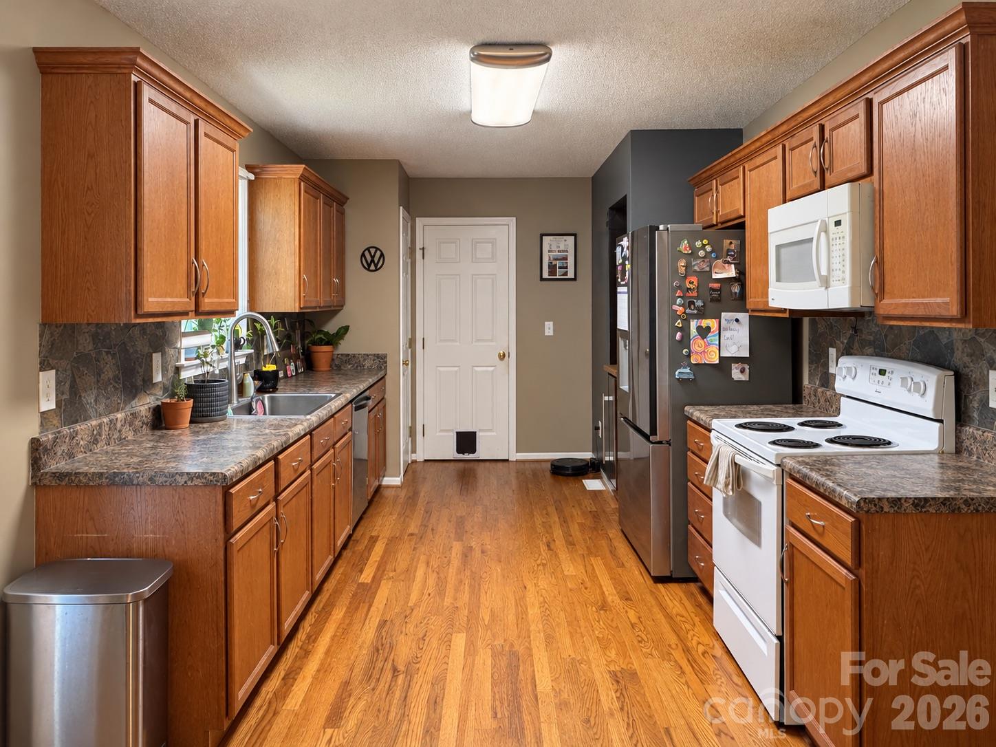 1128 Beagle Run Property Photo 7