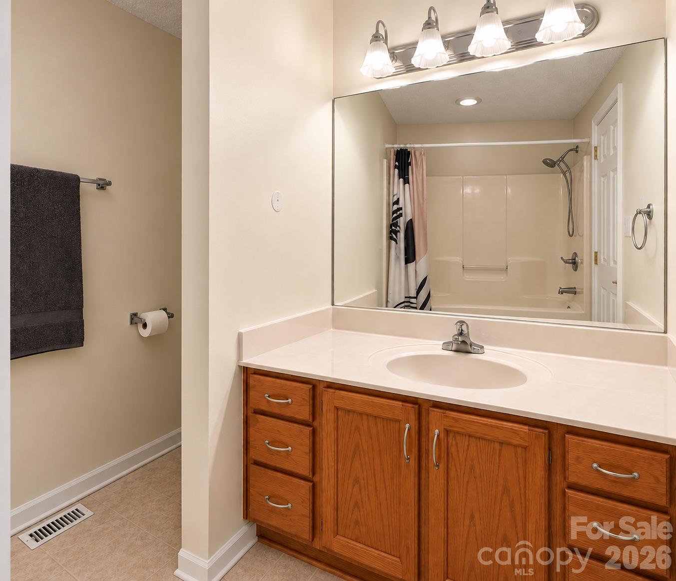 1128 Beagle Run Property Photo 11