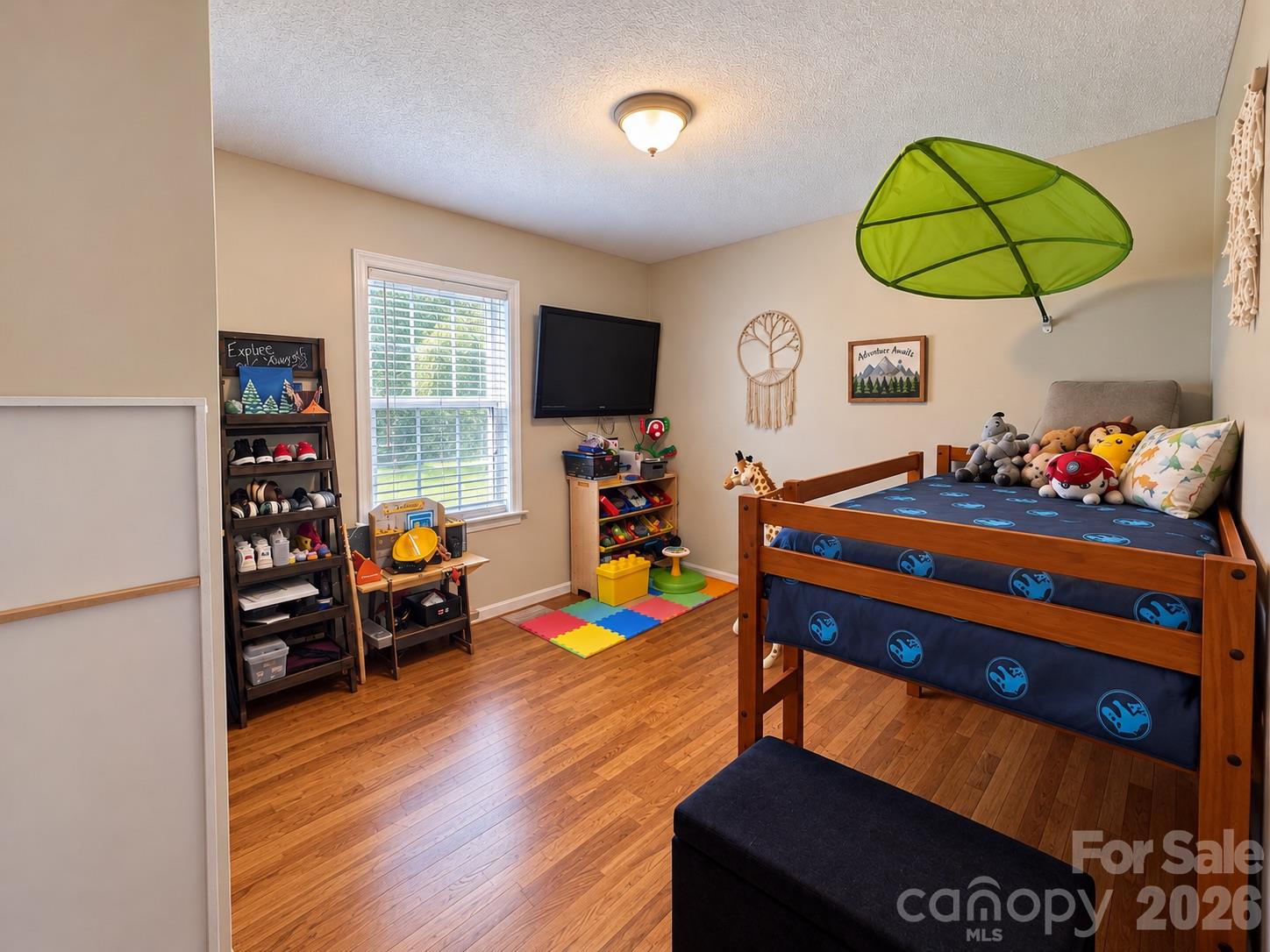 1128 Beagle Run Property Photo 14