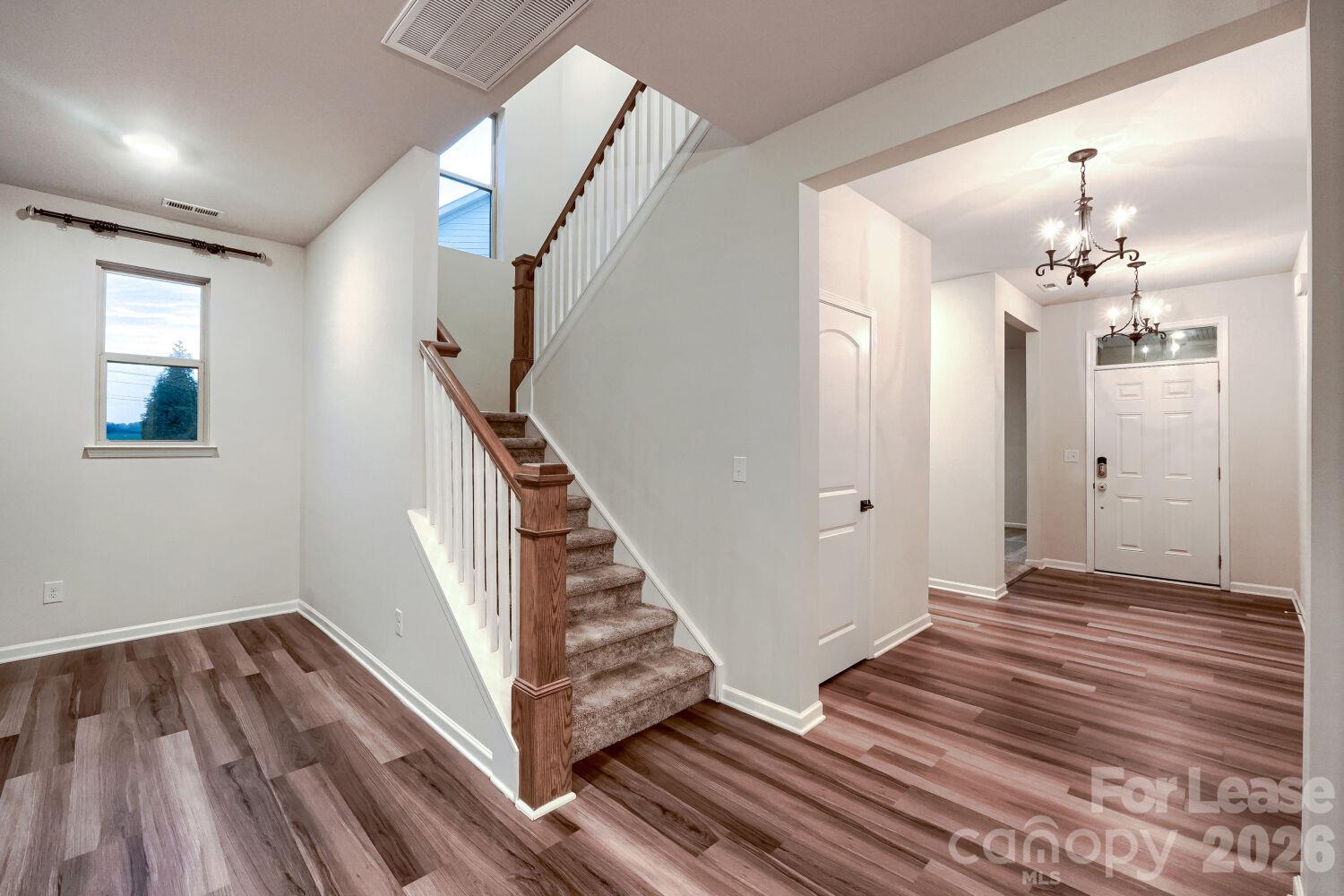 1003 Yearden Lane Property Photo 6
