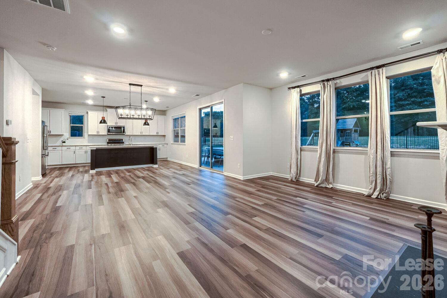 1003 Yearden Lane Property Photo 7