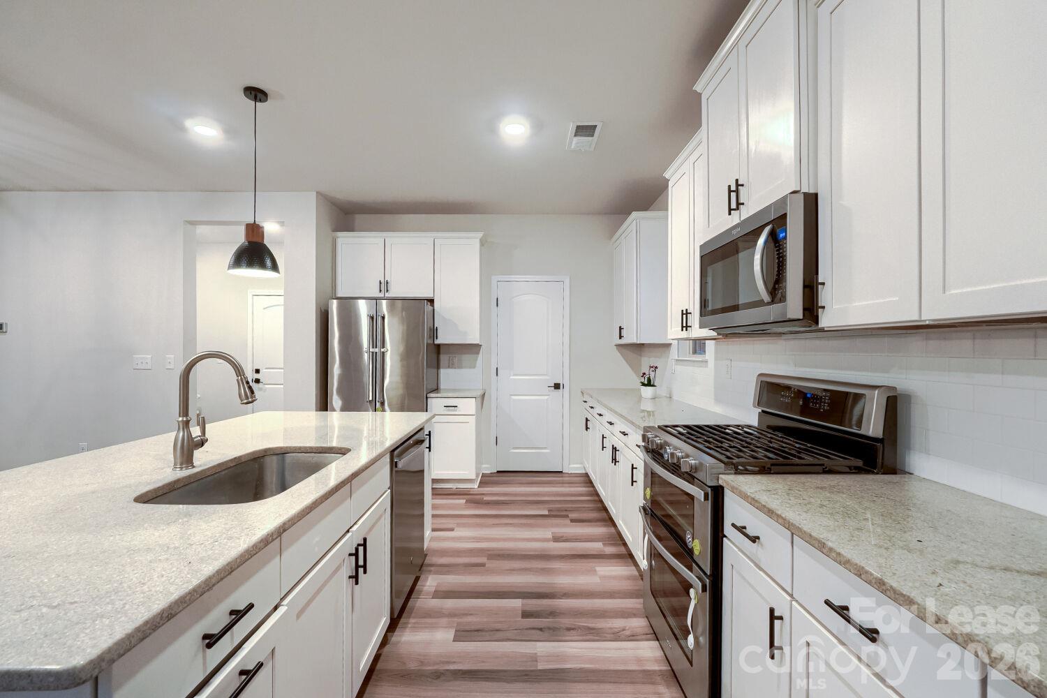 1003 Yearden Lane Property Photo 14